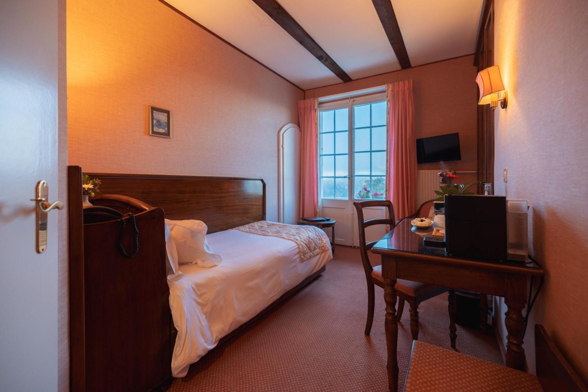 Single Room Balcony,1742644176:JPEG