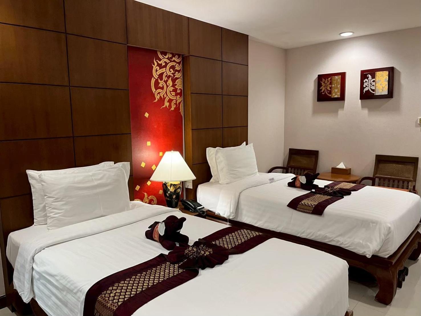 Deluxe Twin Room with Free Round-Trip Airport Transfer,1730020307:JPEG