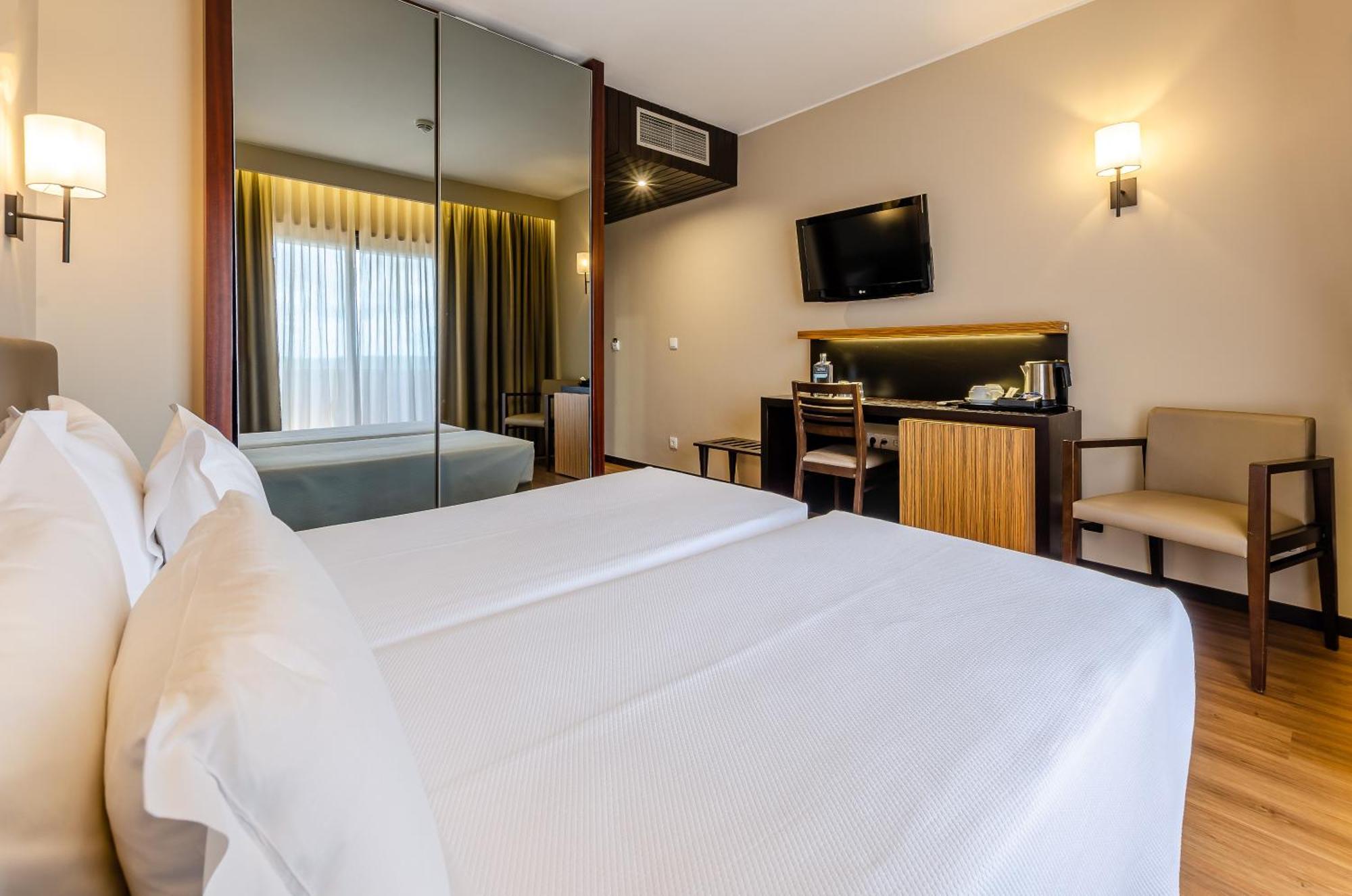 Superior Twin Room,1742661646:JPEG