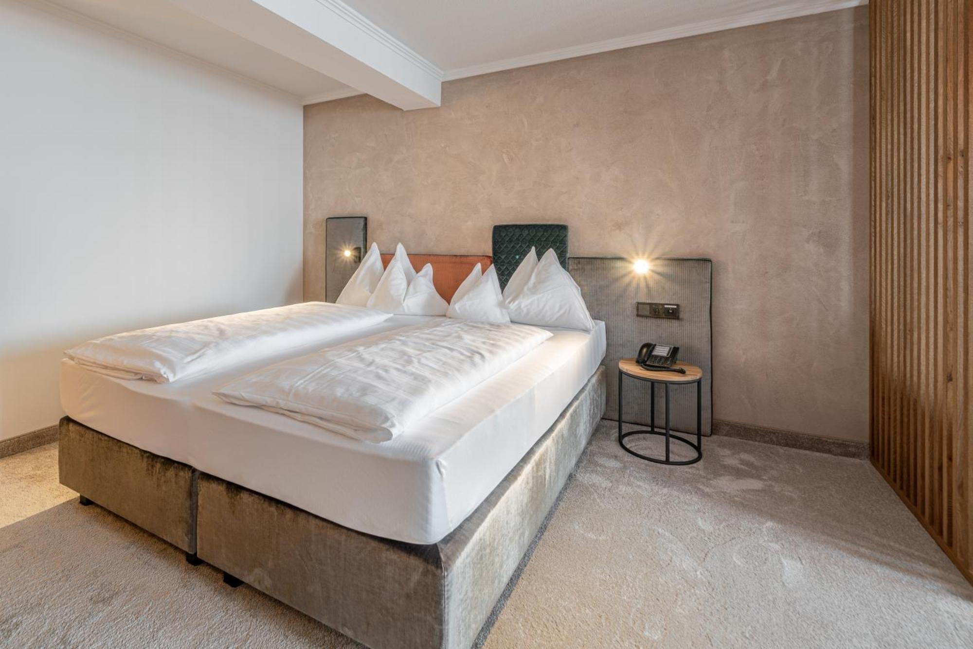 Junior Suite Mountain View