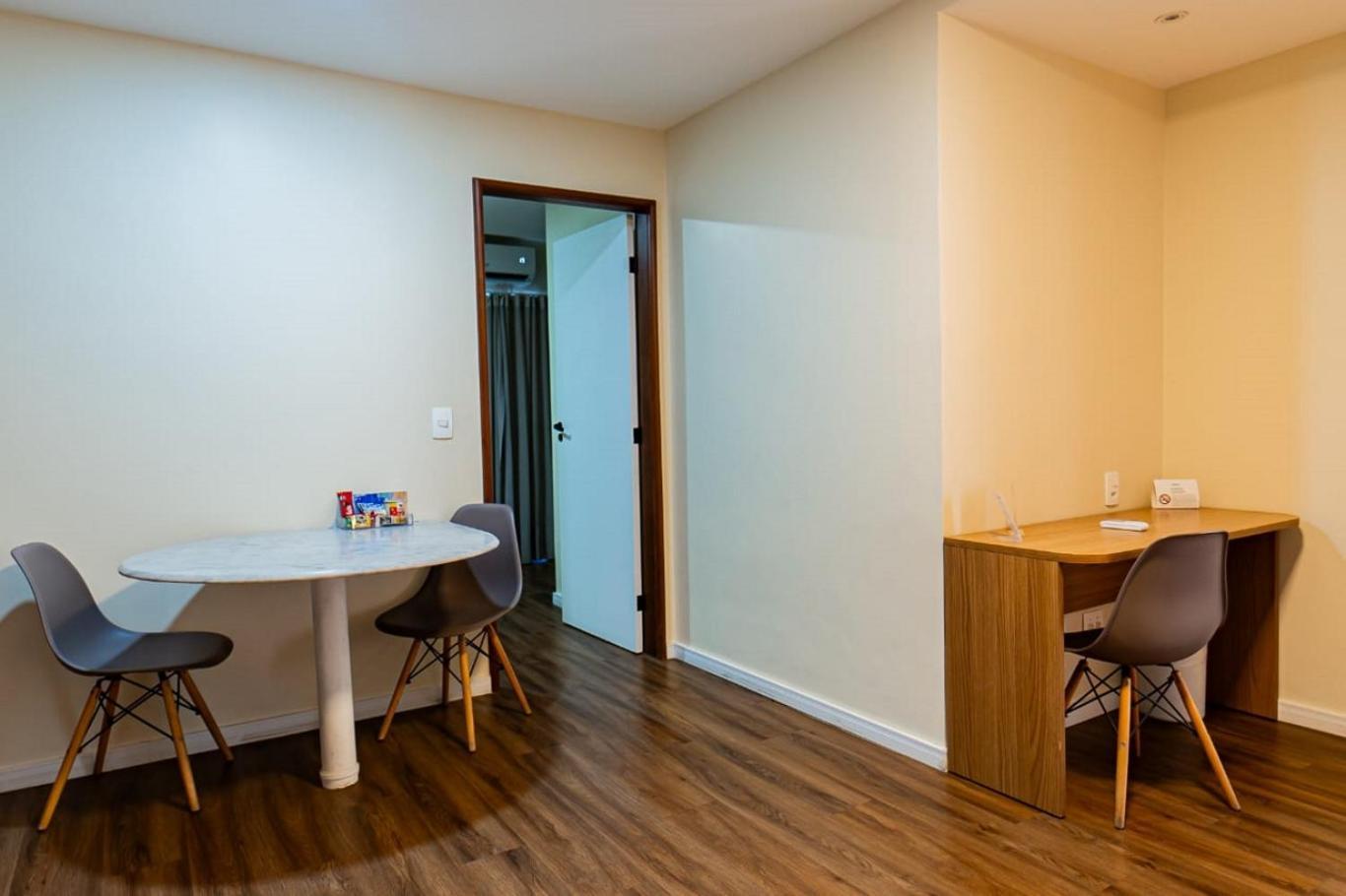 Deluxe Room,1742670852:JPEG