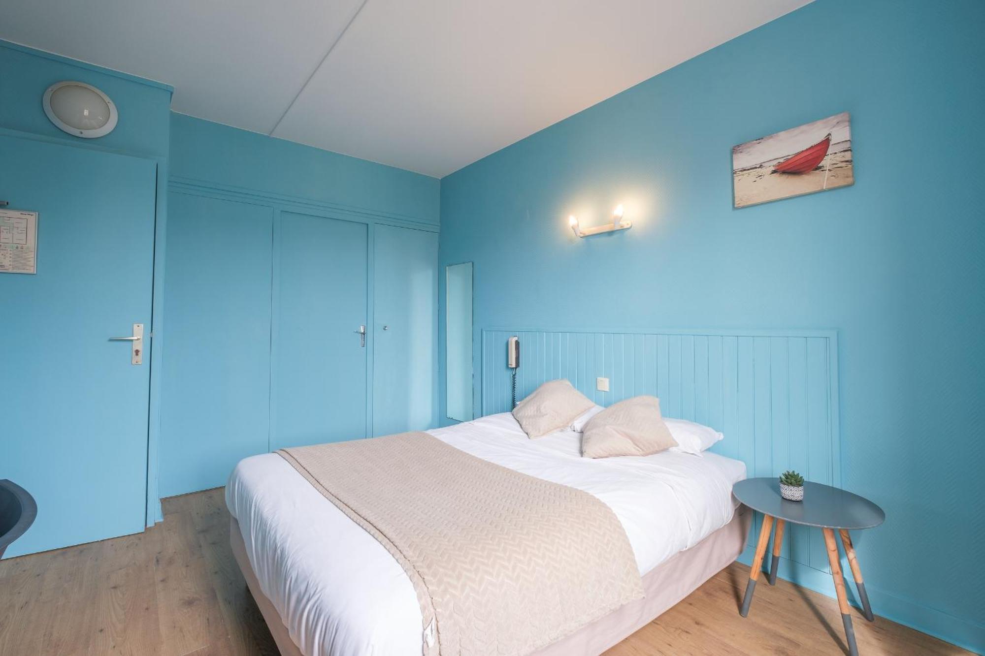 Double Room,1742673270:JPEG