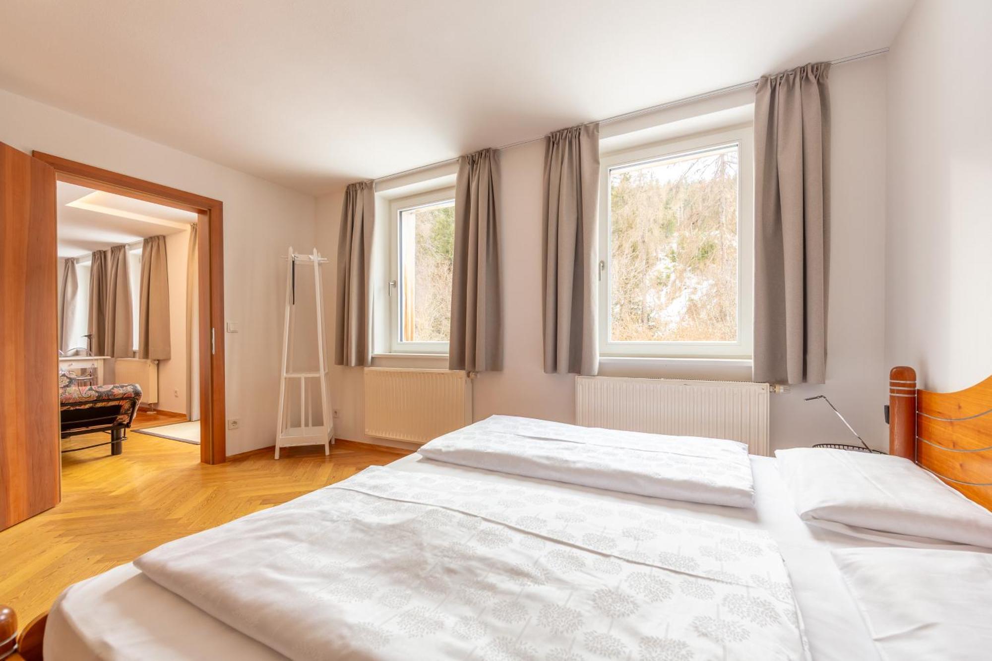 One-Bedroom Standard Apartment