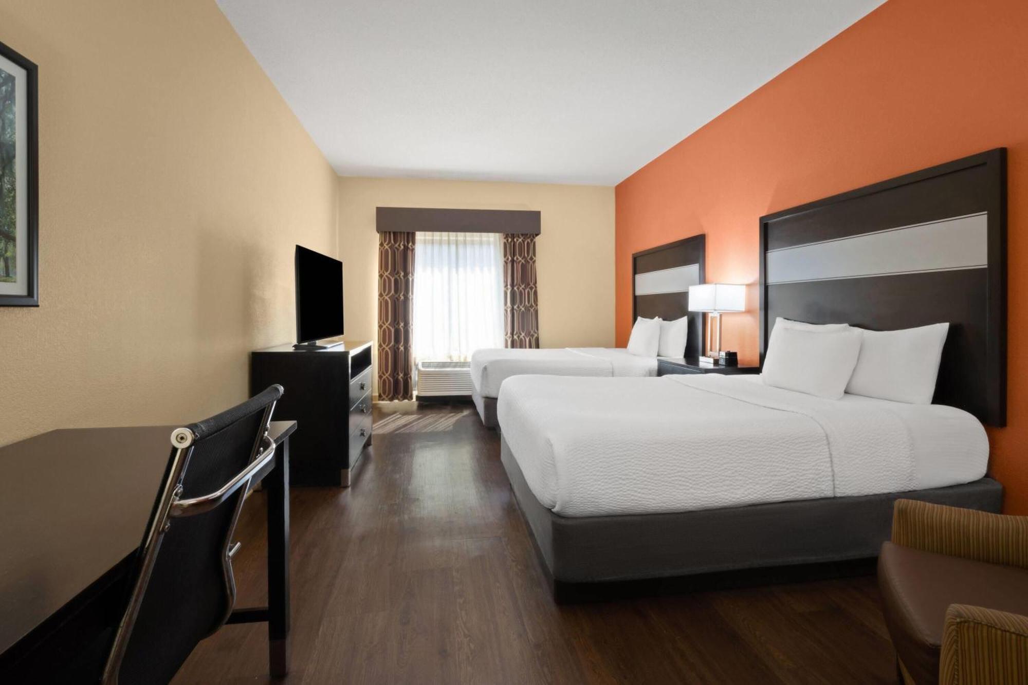Queen Room Two Queen Beds