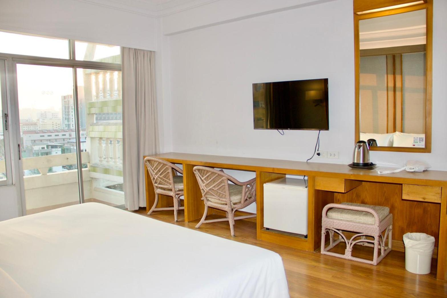 Deluxe Double or Twin Room Balcony