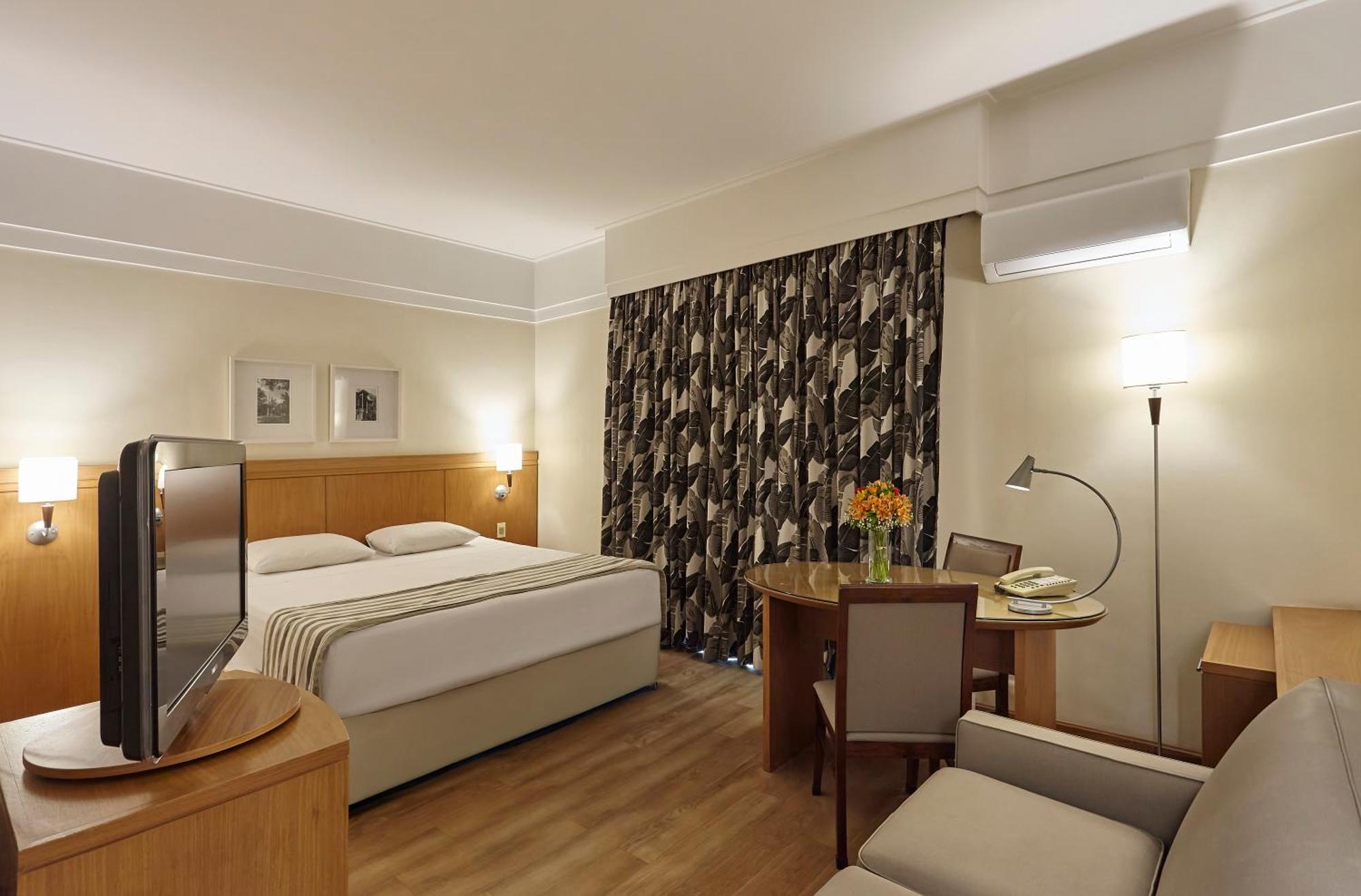 Quarto Deluxe com Cama Queen-size
