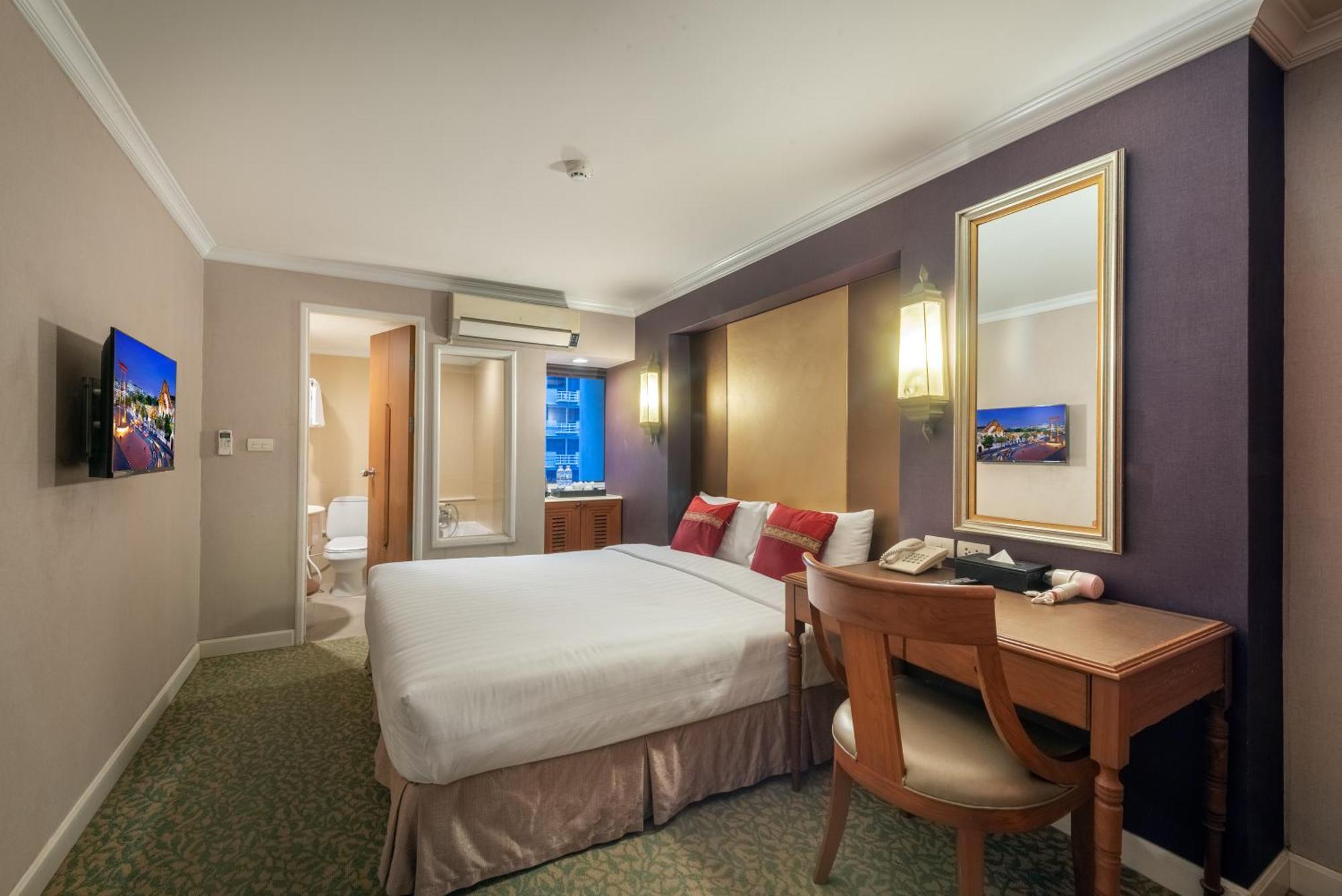 Superior Deluxe Double or Twin Room