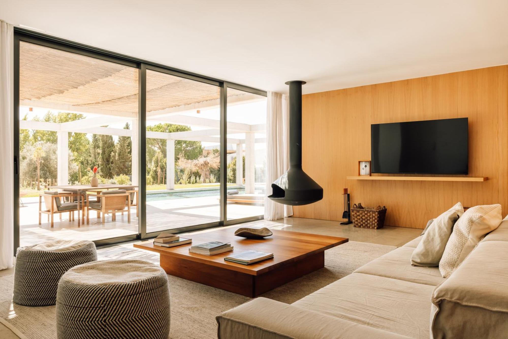 Lake Three-bedroom Villa w or Private Pool,1365965900:JPEG