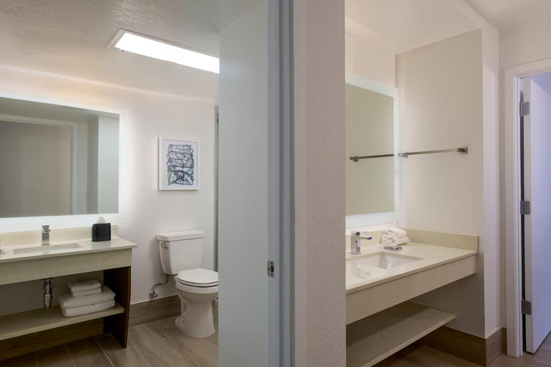 Junior King Suite City View