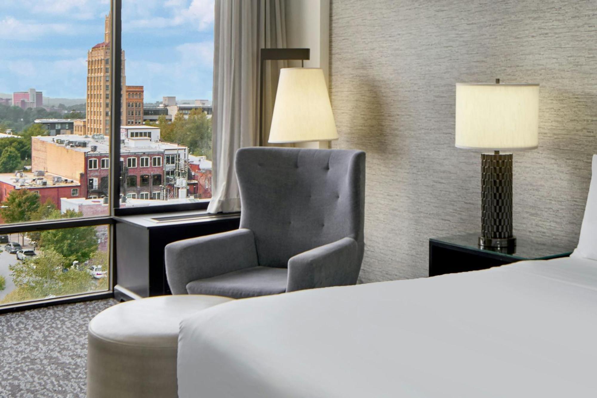 King Room King Bed High Floor