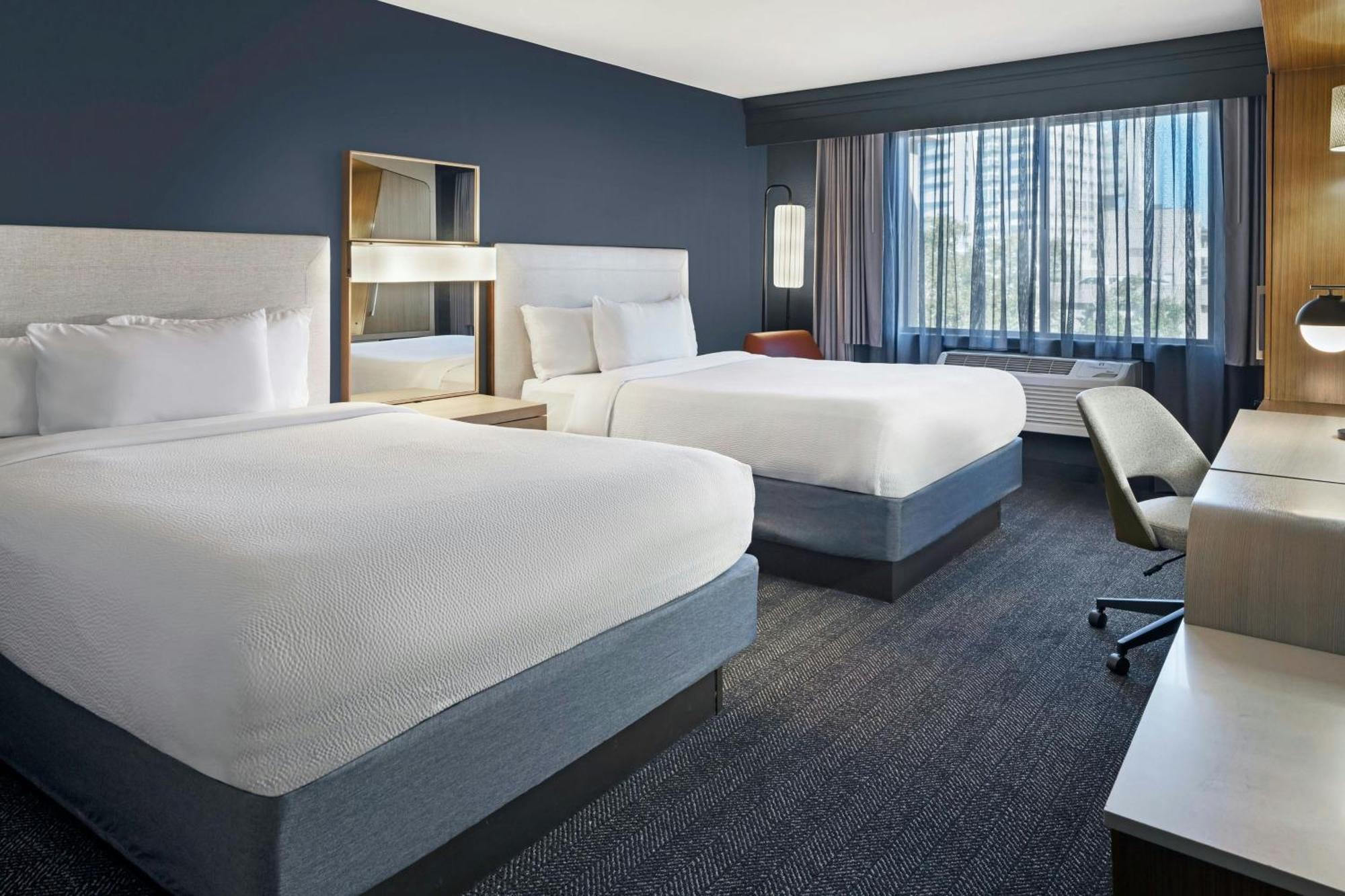 Queen Room Two Queen Beds Hearing Accessible