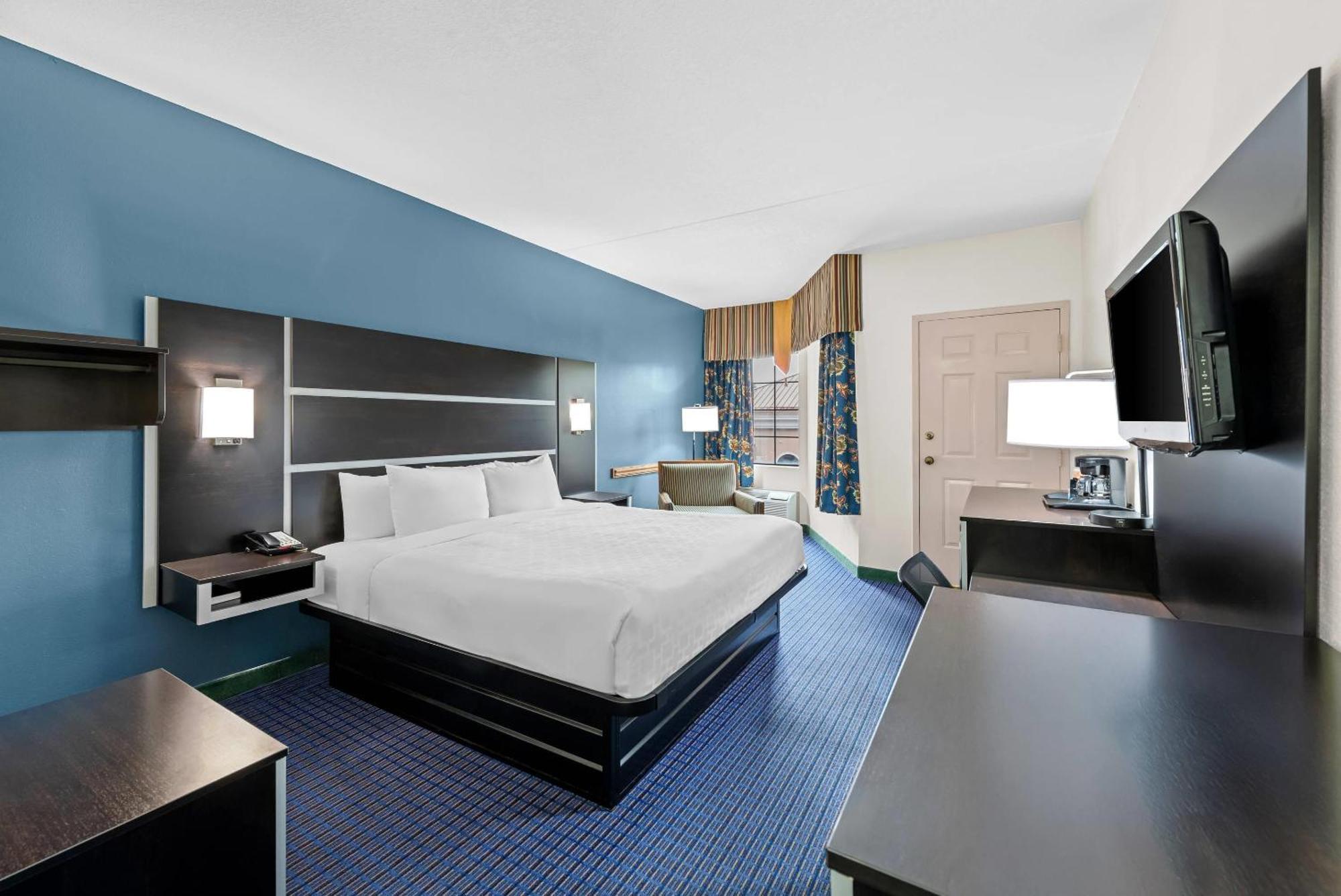 King Room - Accessible/Non-Smoking,1756522099:JPEG