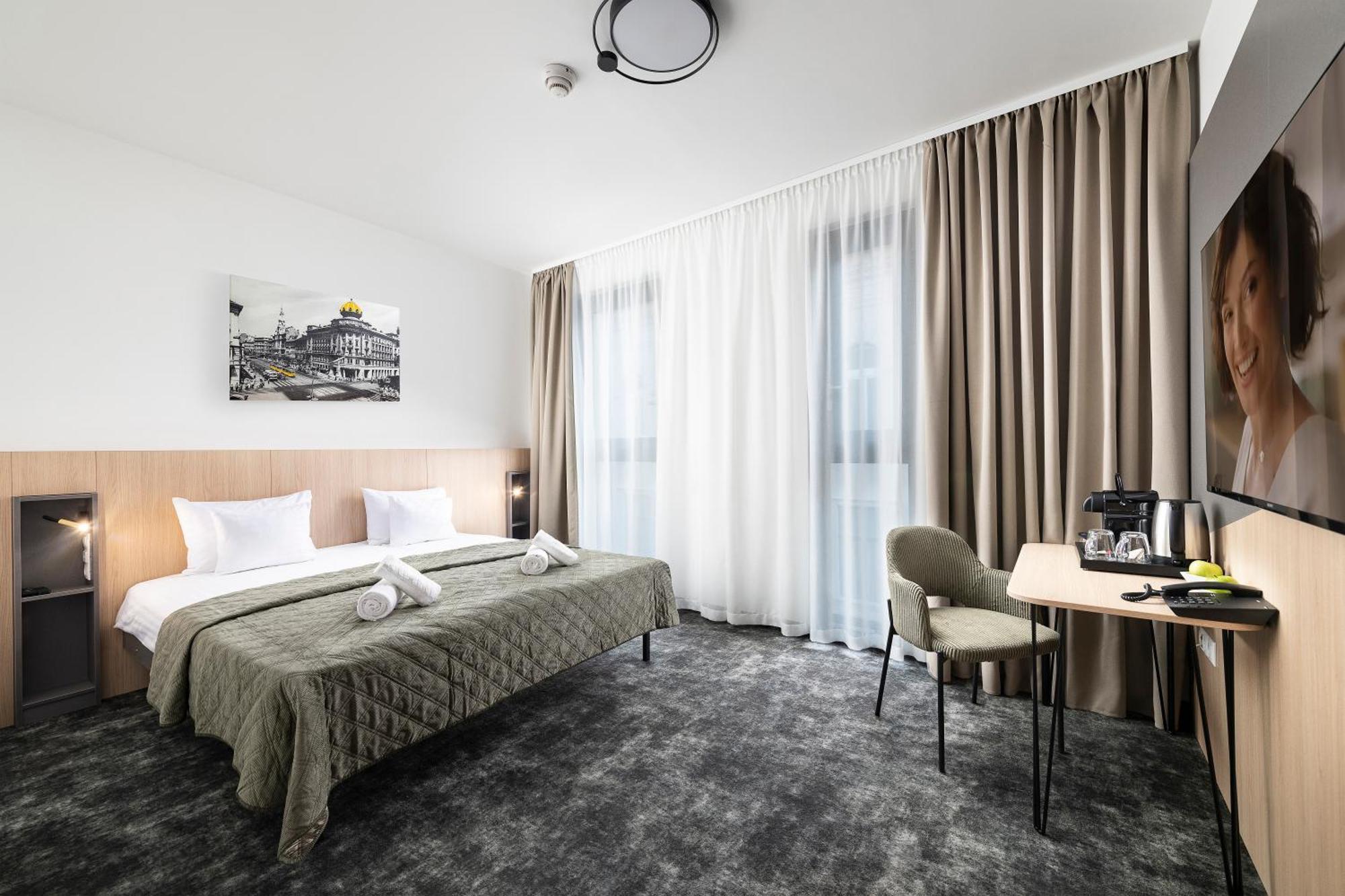 Deluxe Double or Twin Room