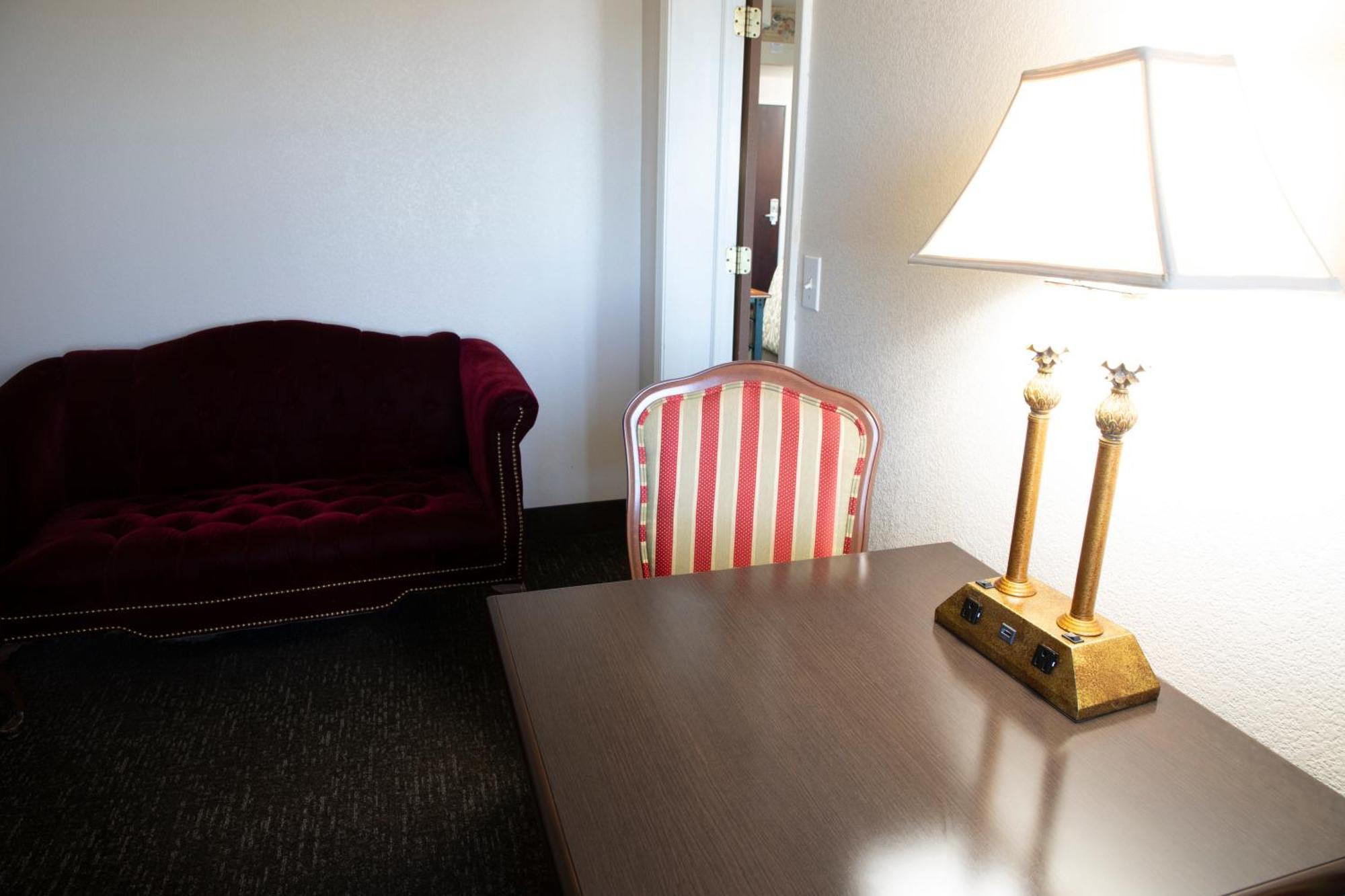 Executive King Suite