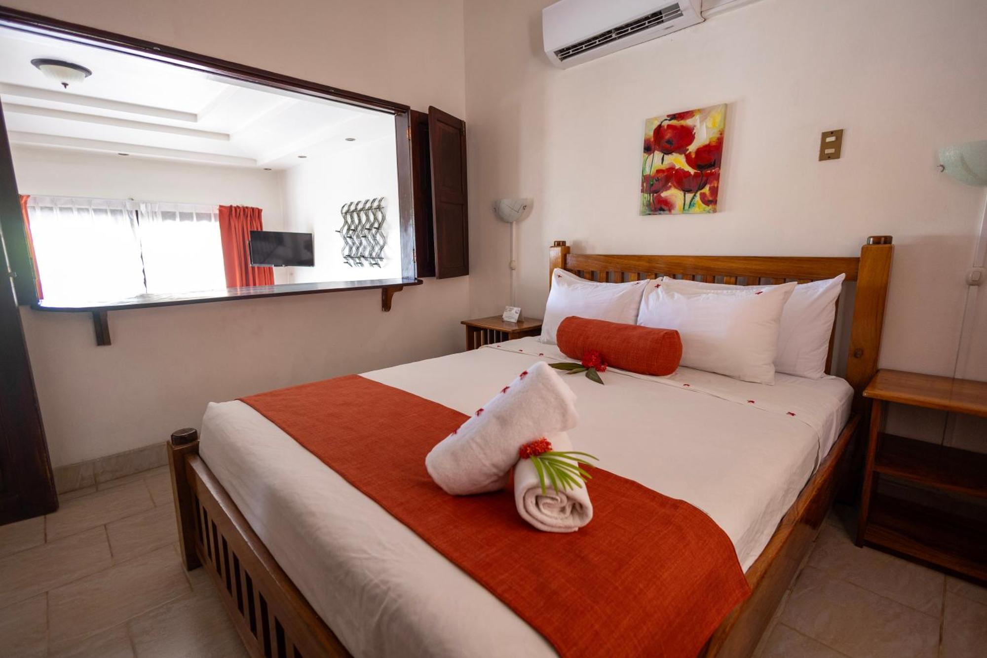 Junior Suites,1742712447:JPEG
