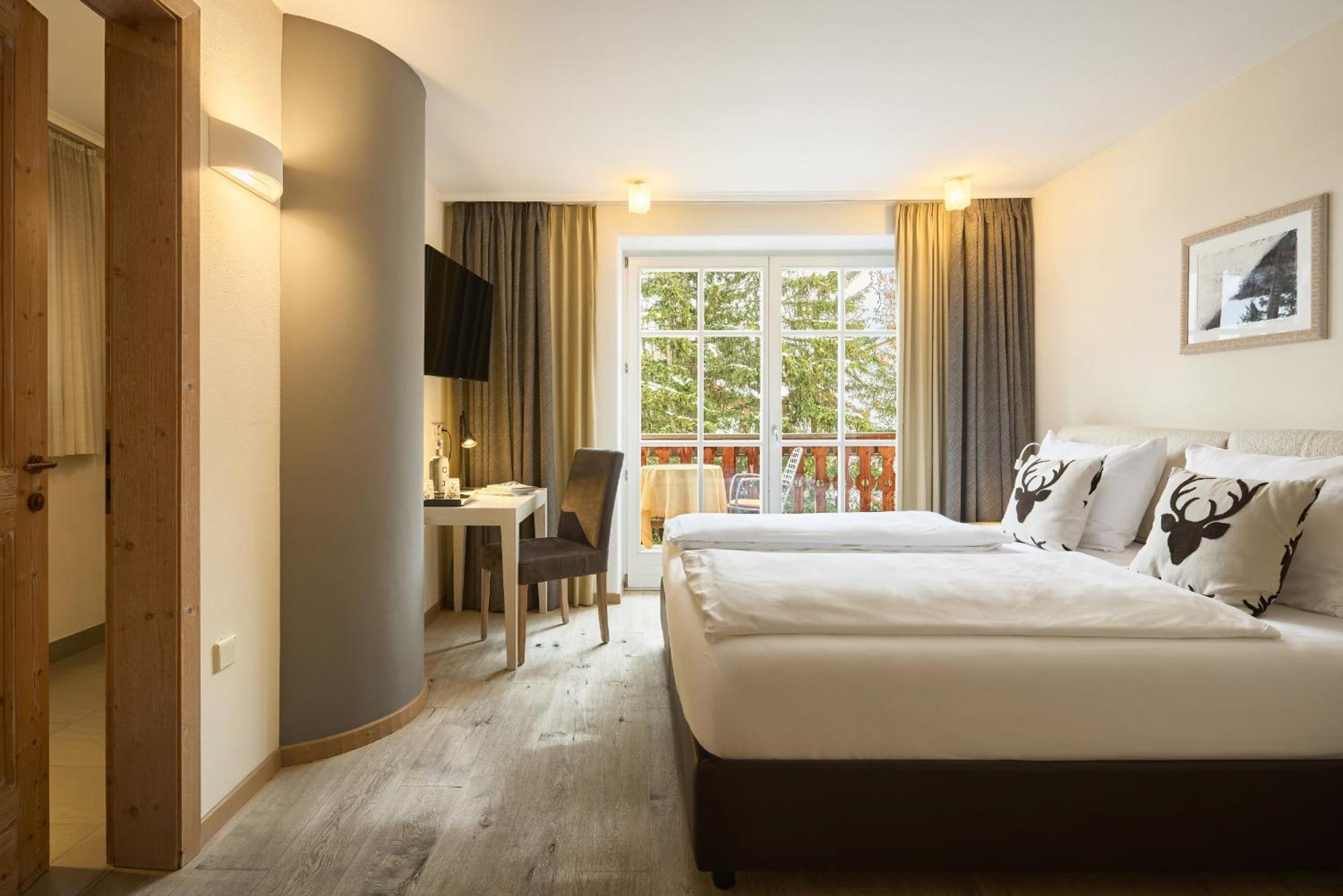 Superior Double or Twin Room,1742716193:JPEG