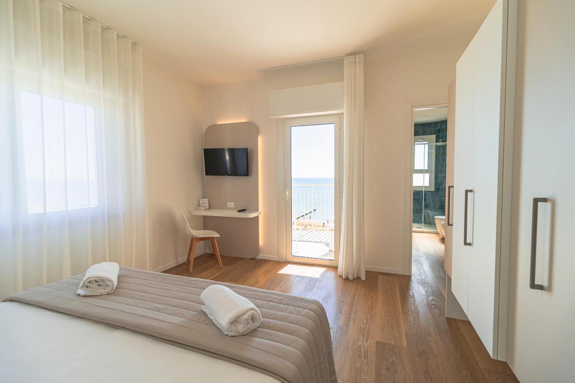 Superior Double or Twin Room Sea View