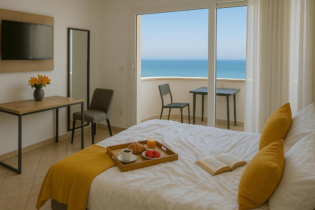 One-Bedroom Apartment Sea View Balcony,1742717361:JPEG