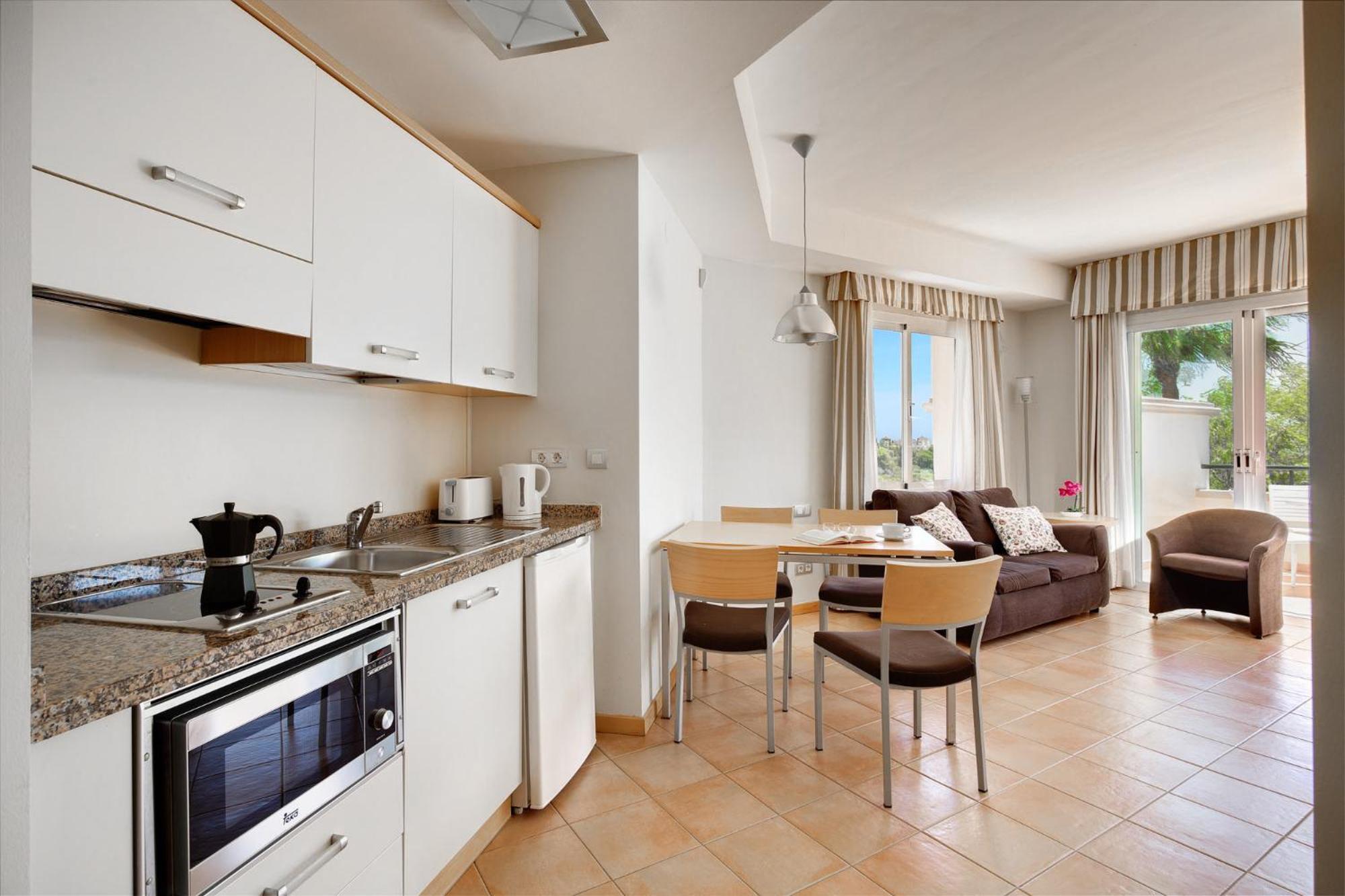One-Bedroom Standard Apartment