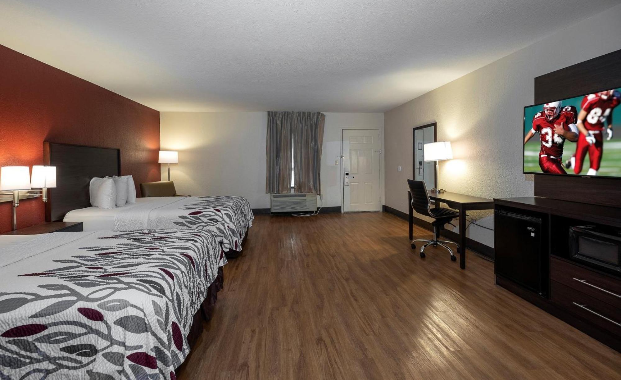 Suite Two Double Beds Non-Smoking