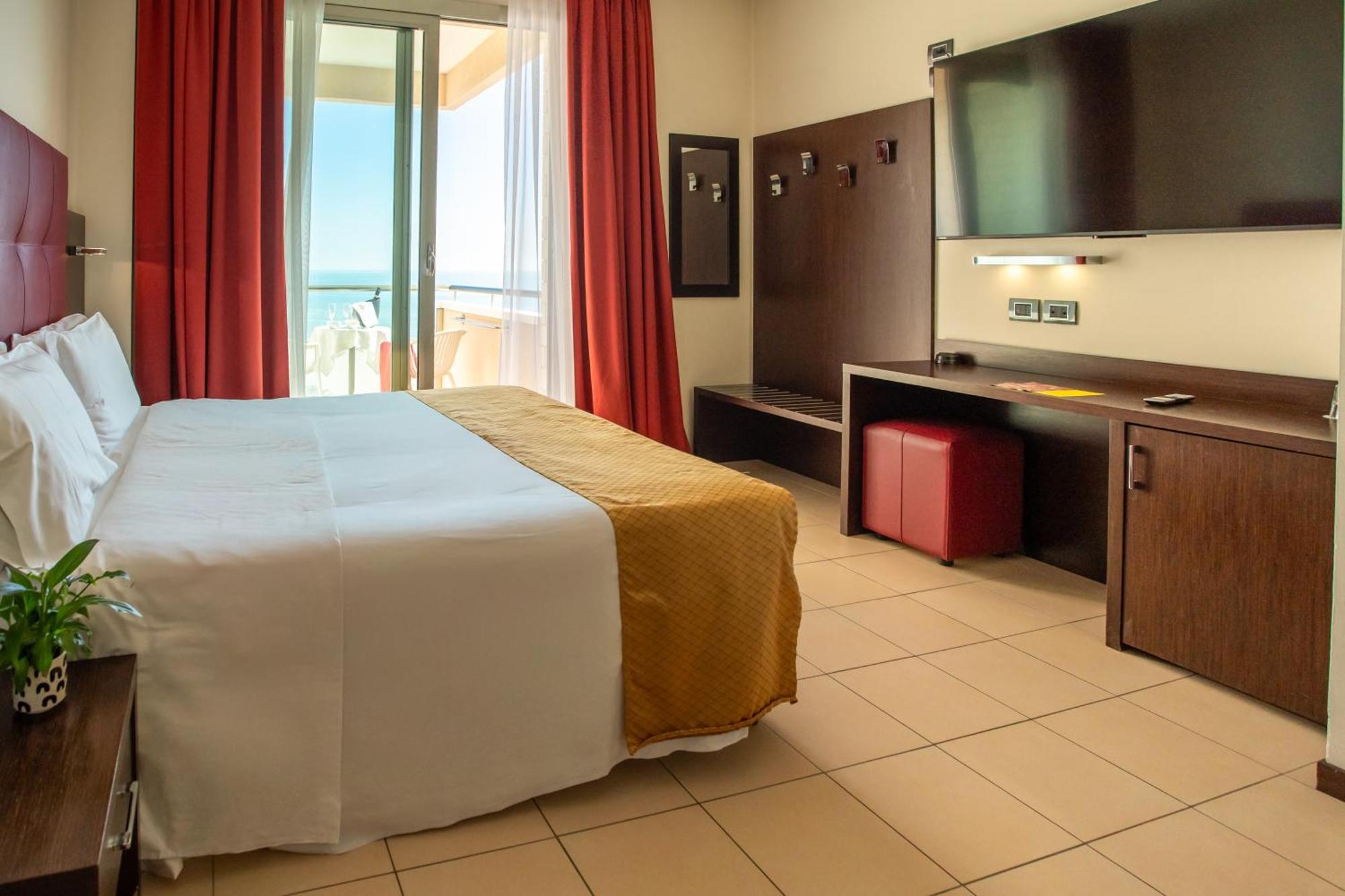 Queen Room Sea View