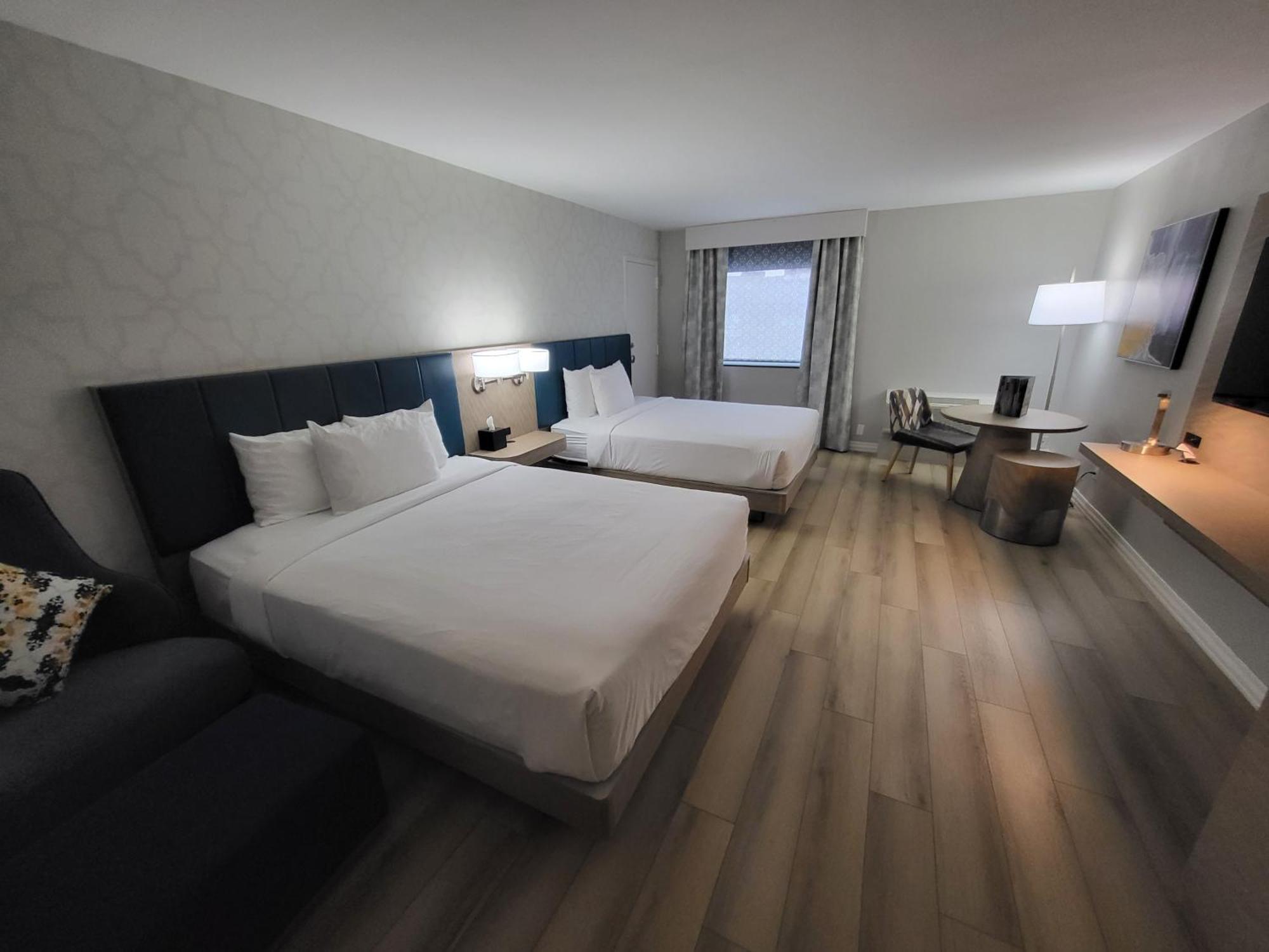 King Room,1742725789:JPEG