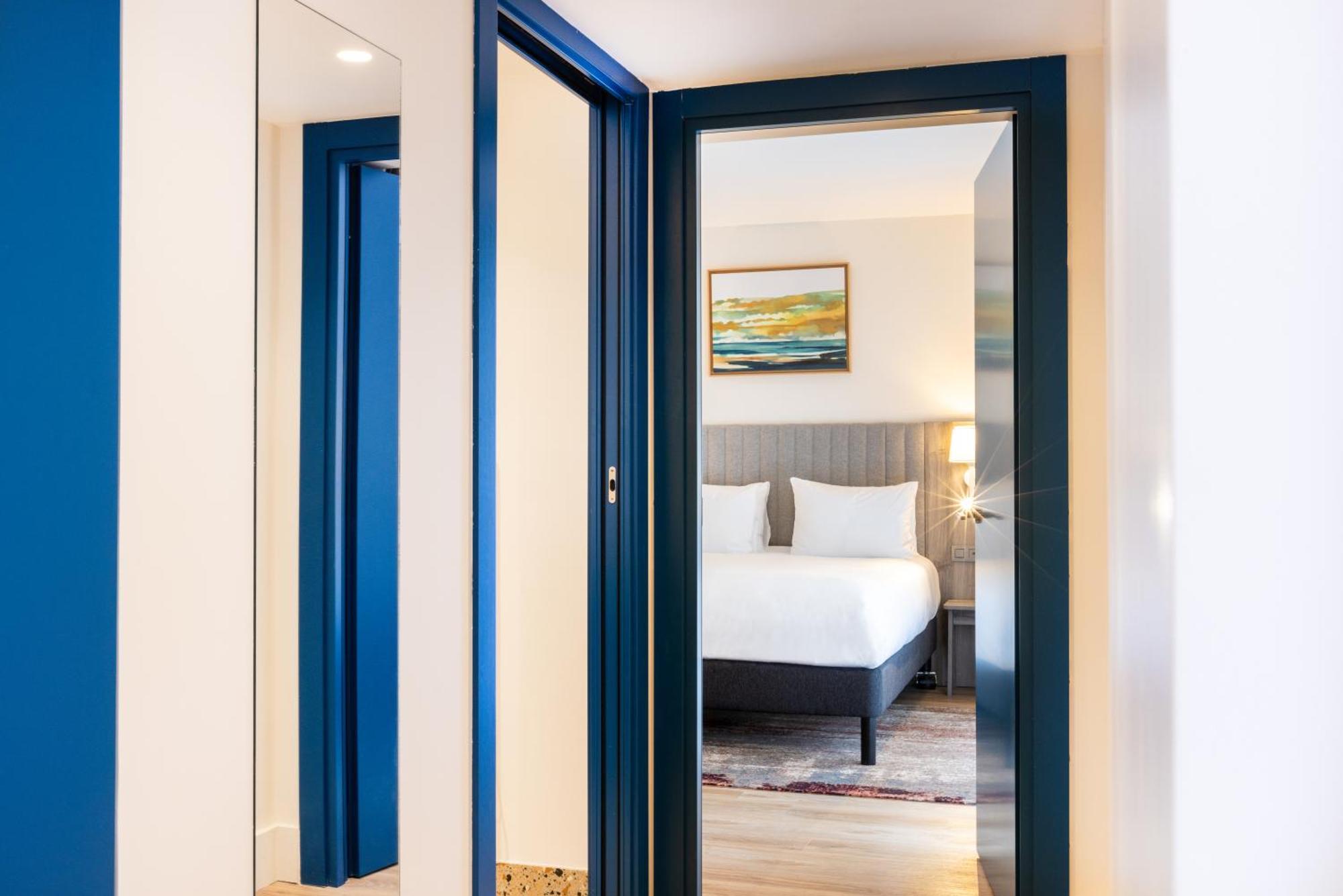 One-Bedroom Queen Suite Balcony