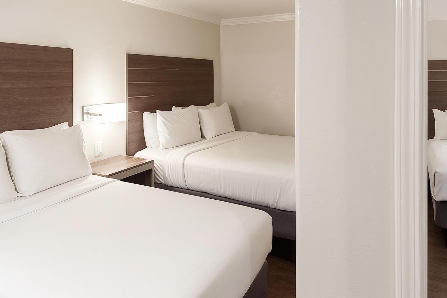 One-Bedroom Suite,1742729436:JPEG