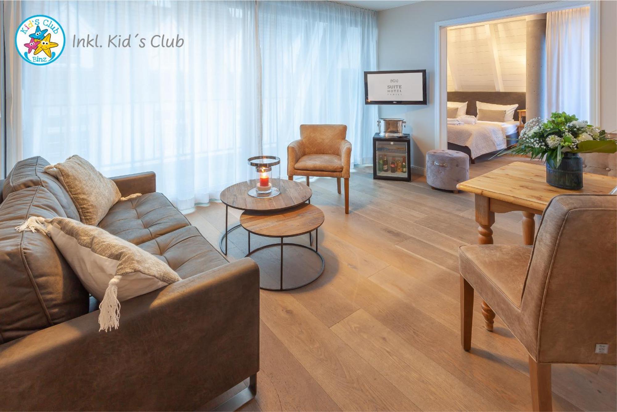 Family Suite Type III One double bed two bunk beds kids club