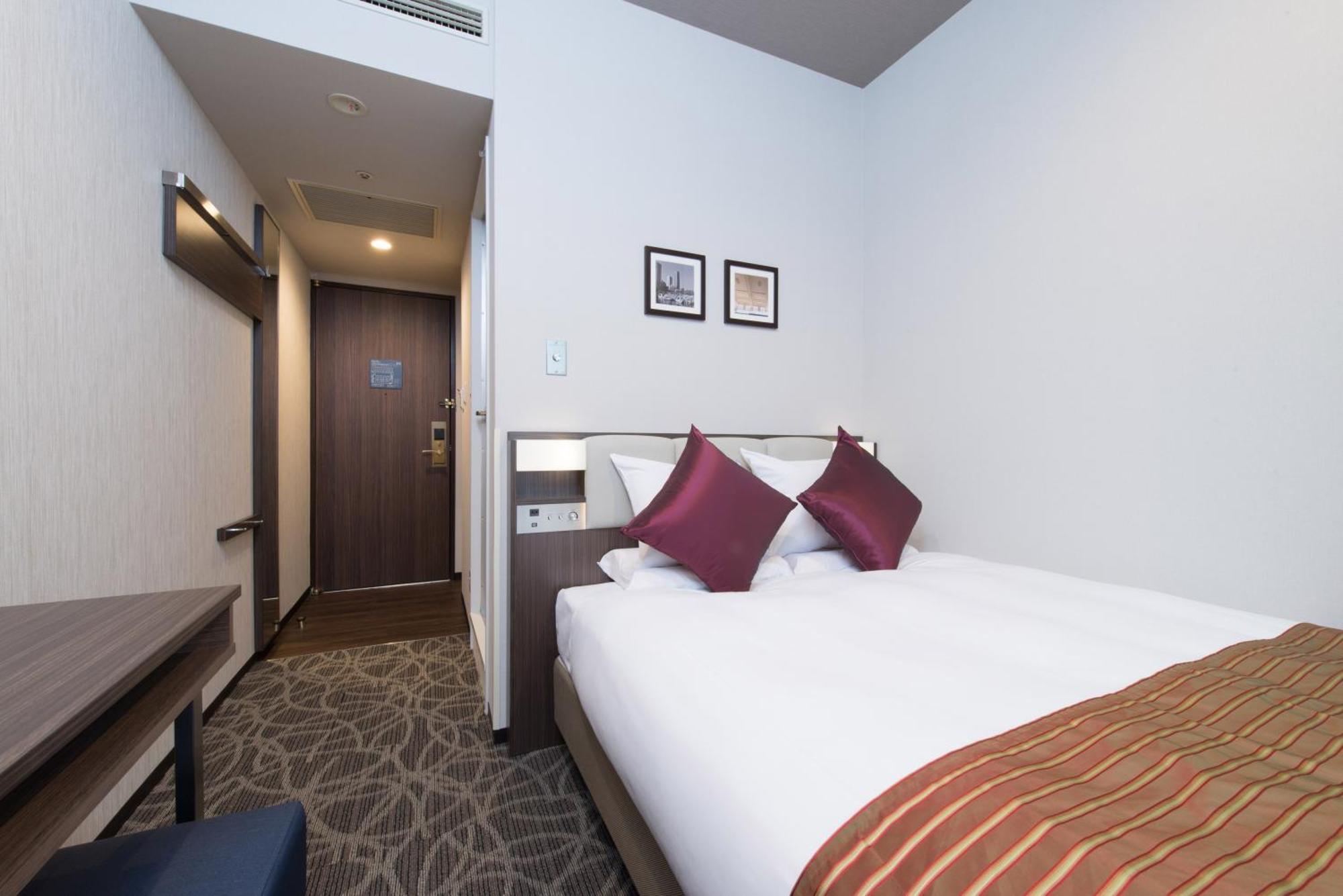 Standard Double Room Small Double Bed Non-Smoking