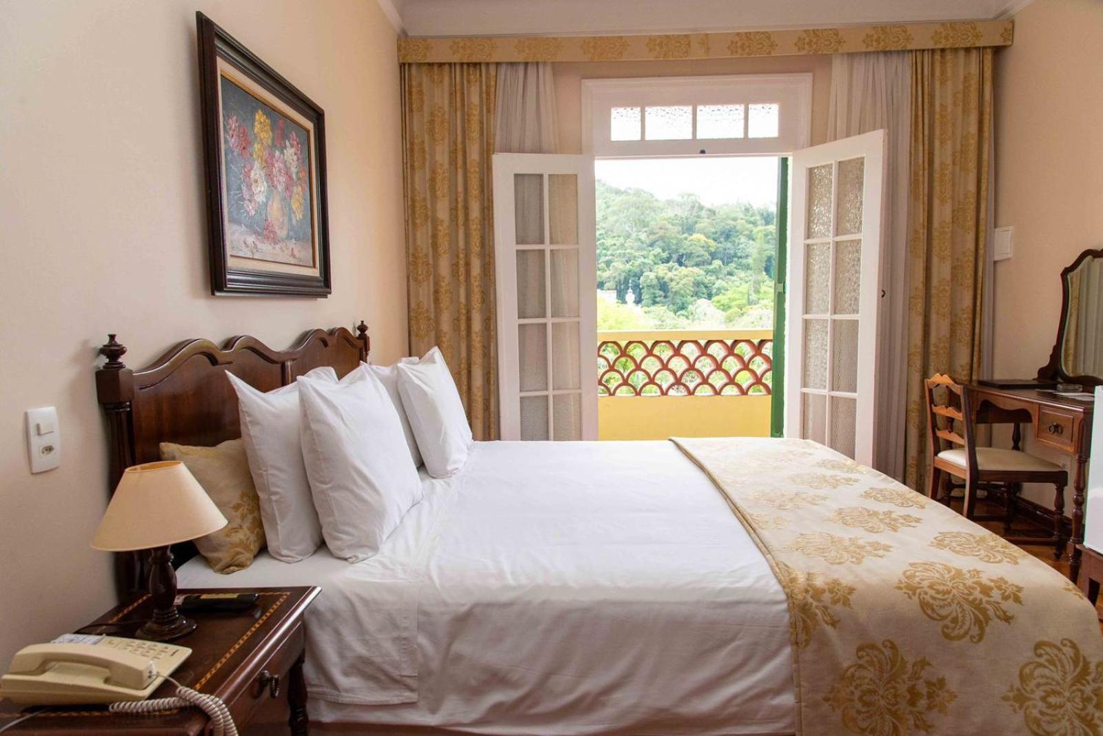 Deluxe Double or Twin Room