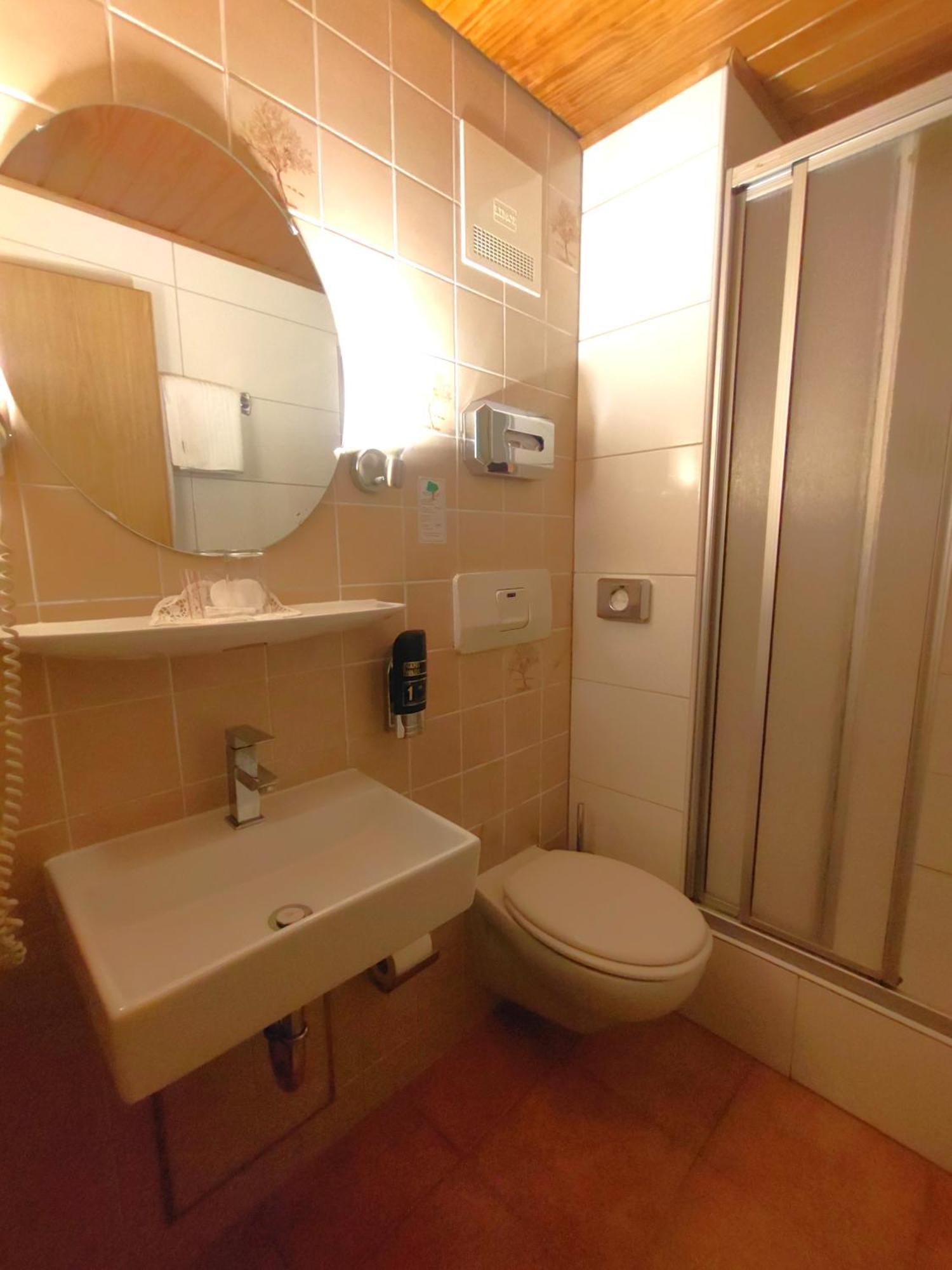 Comfort Single Room