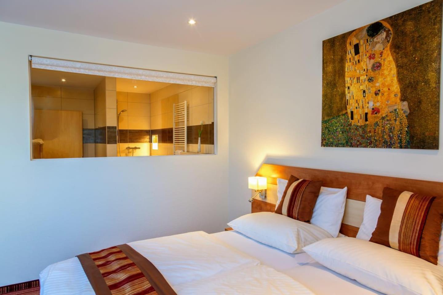 Deluxe Zimmer mit Kingsize-Bett