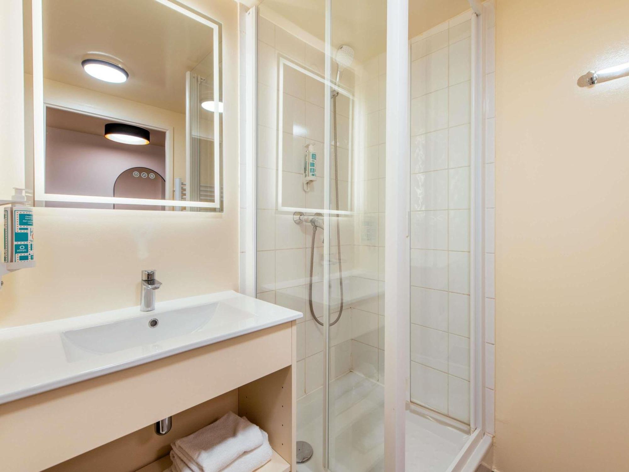 One-Bedroom Apartment,1770499206:JPEG