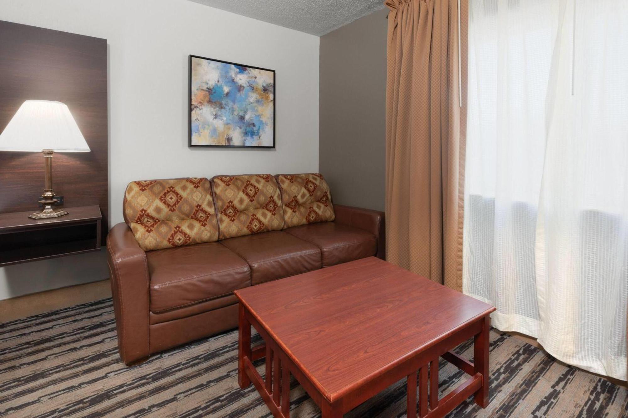 King Room or Second Floor Non-Smoking