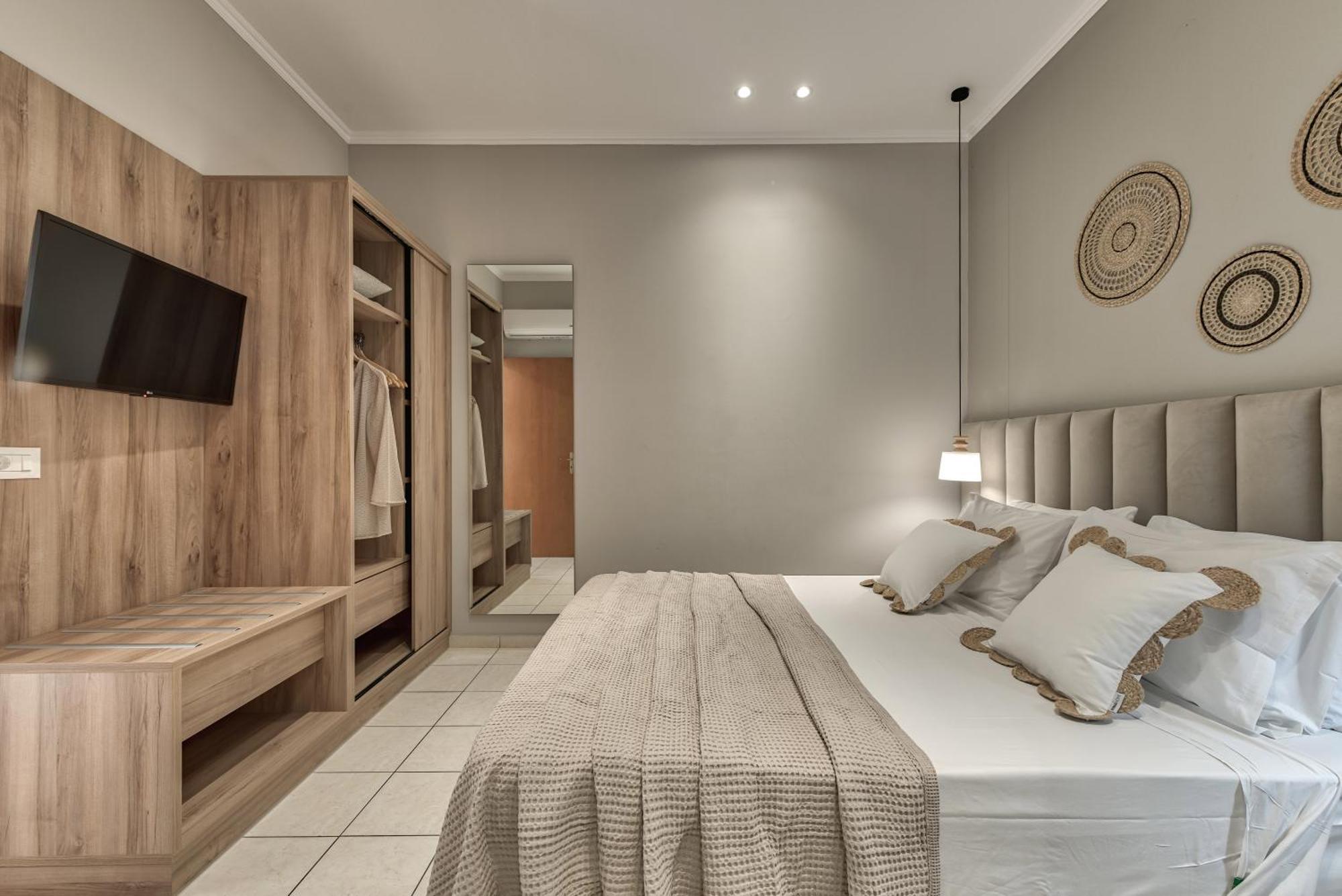 Interconnecting-Two Bedroom Suite Mountain View