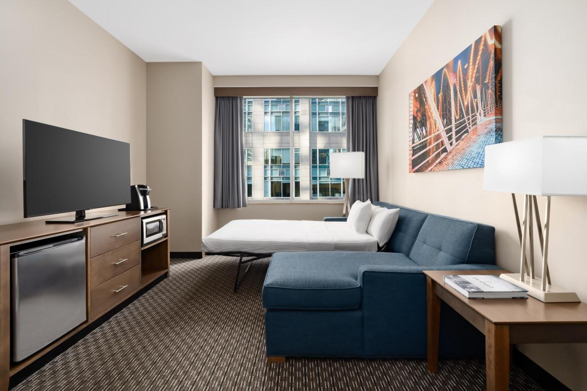 One-Bedroom Suite One King Bed Sofa Bed Non-Smoking