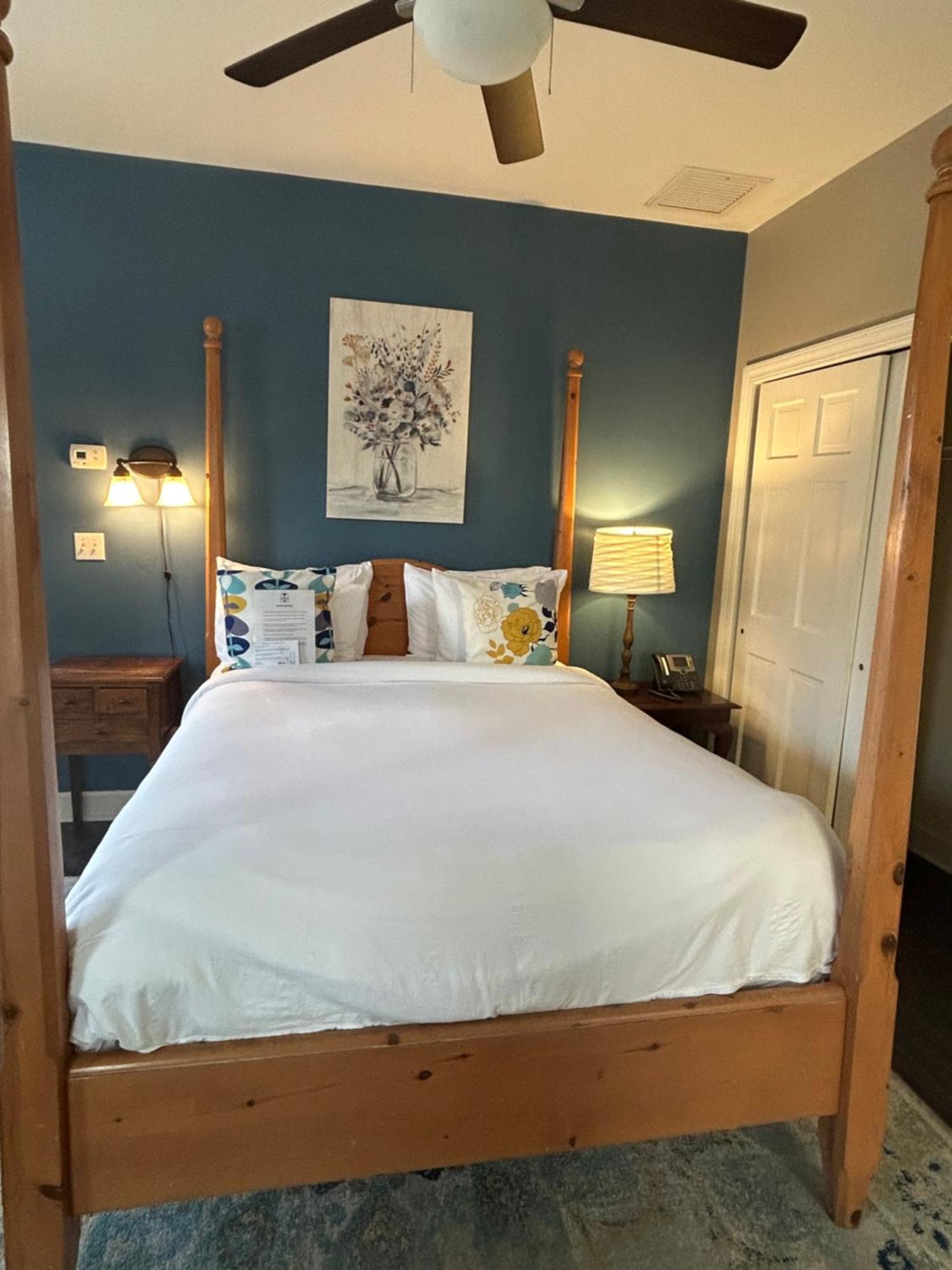 Carriage House Room