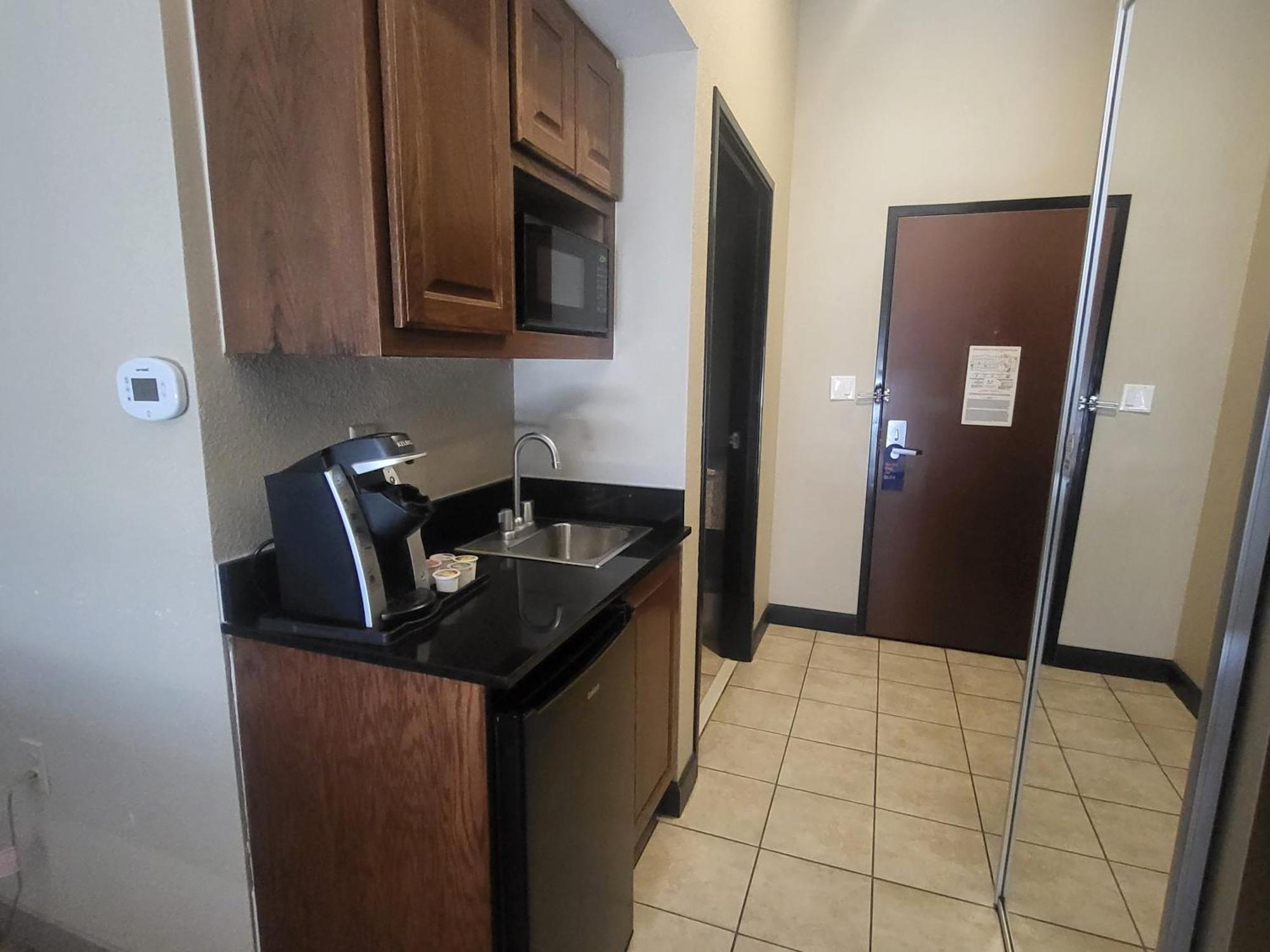 One Room Suite Non Smoking