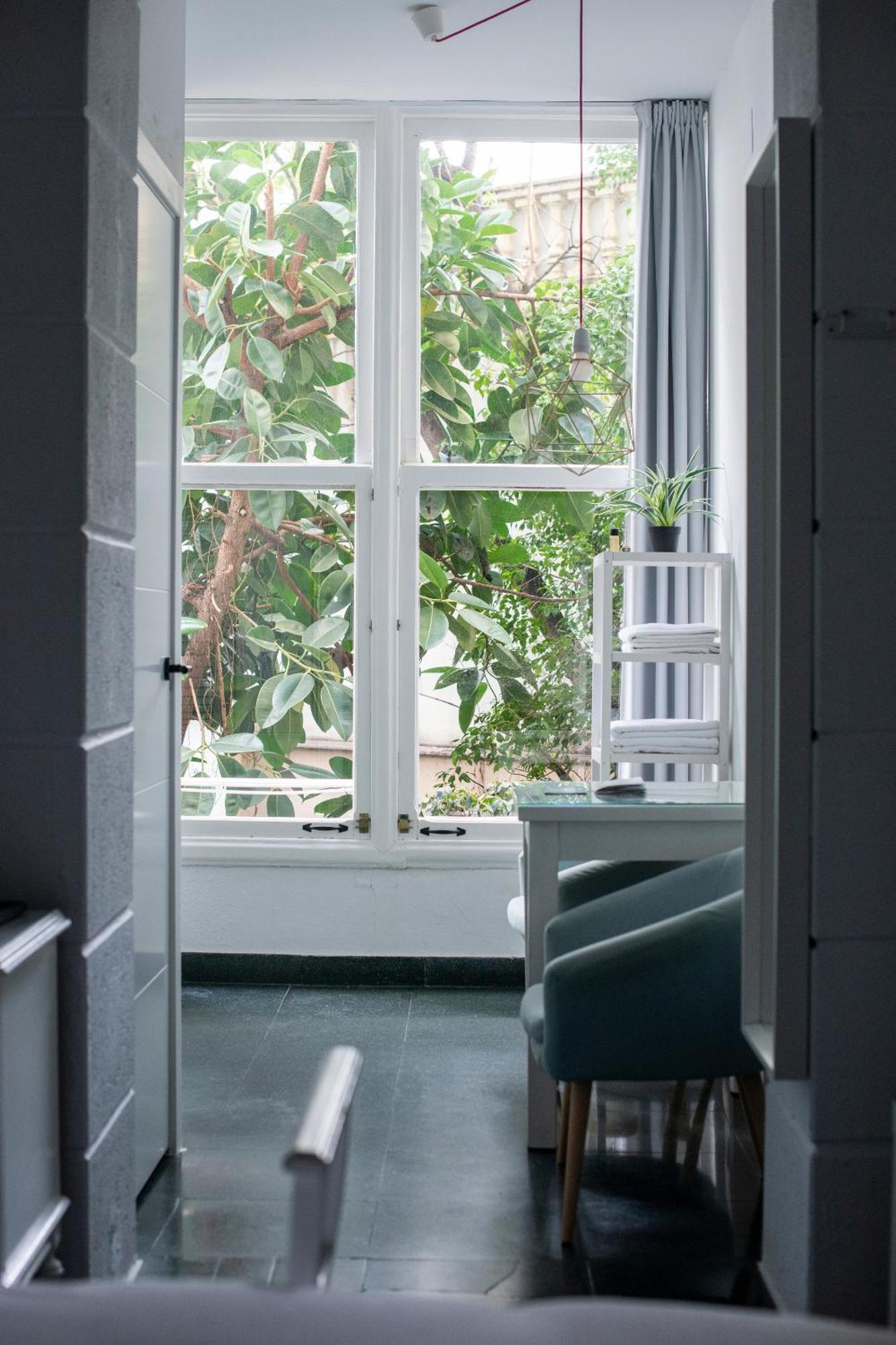 Double Room Private Bathroom