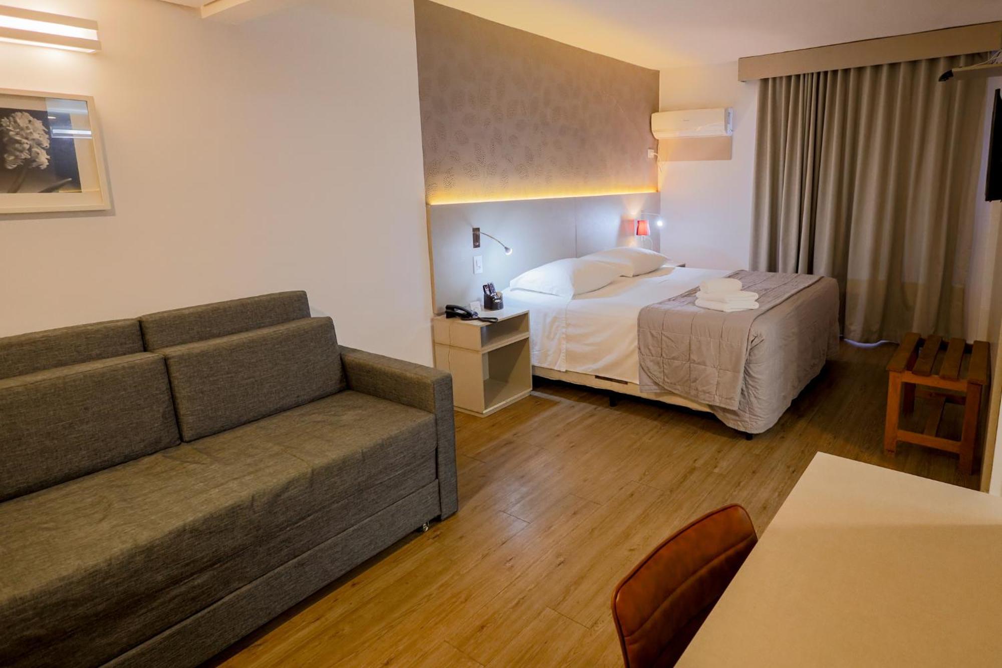 Deluxe King Suite