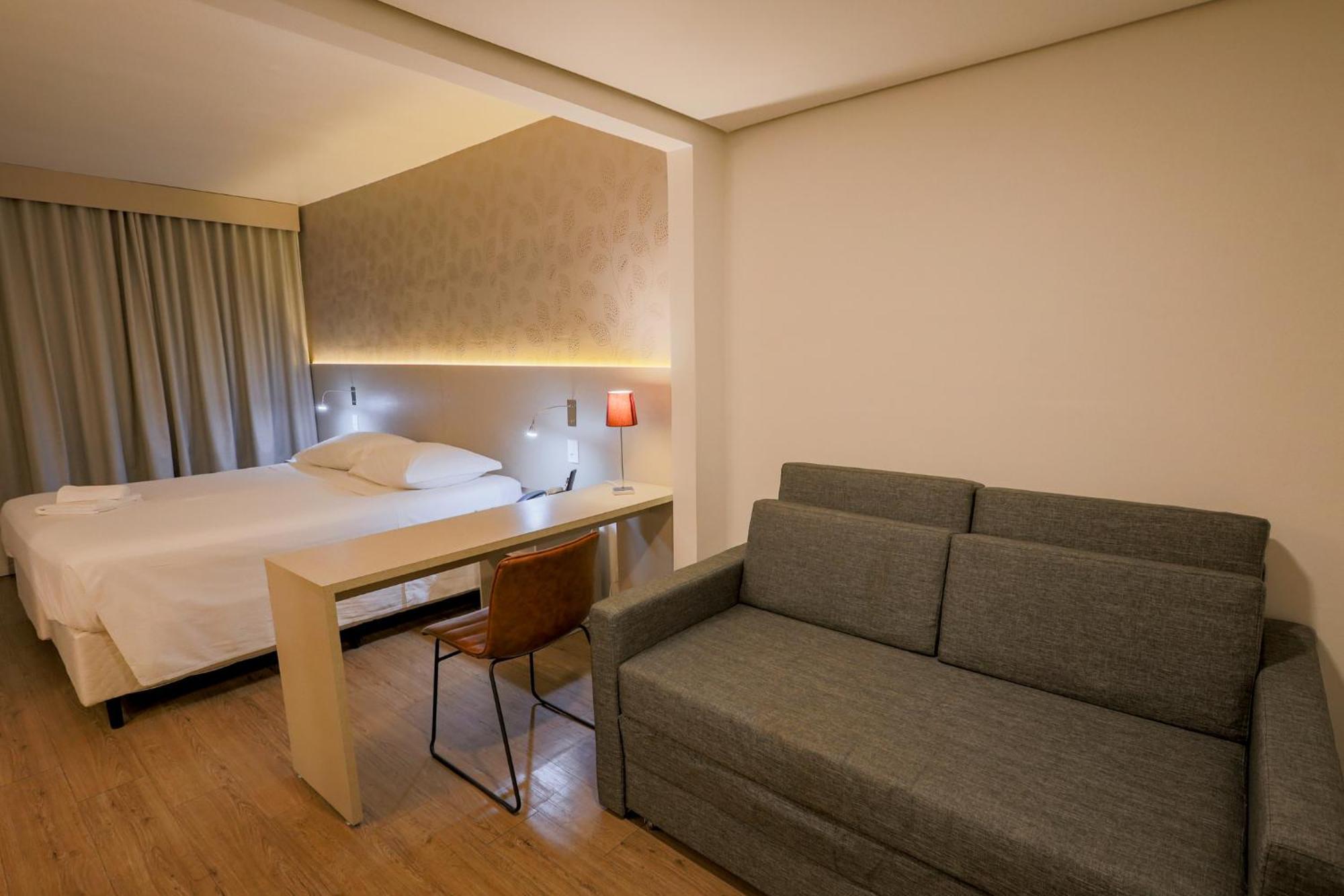 Deluxe King Suite