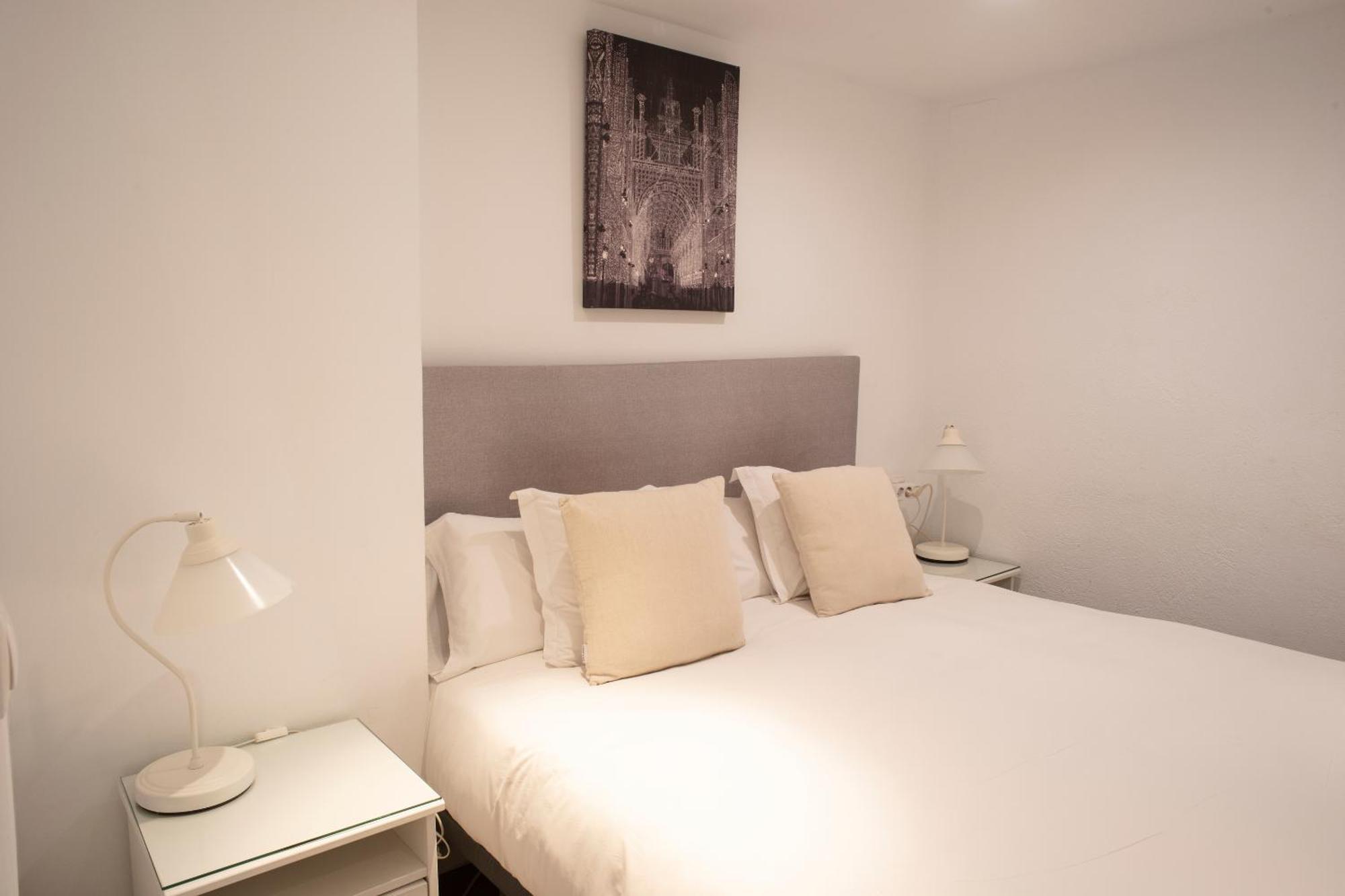 Double Room Private Bathroom