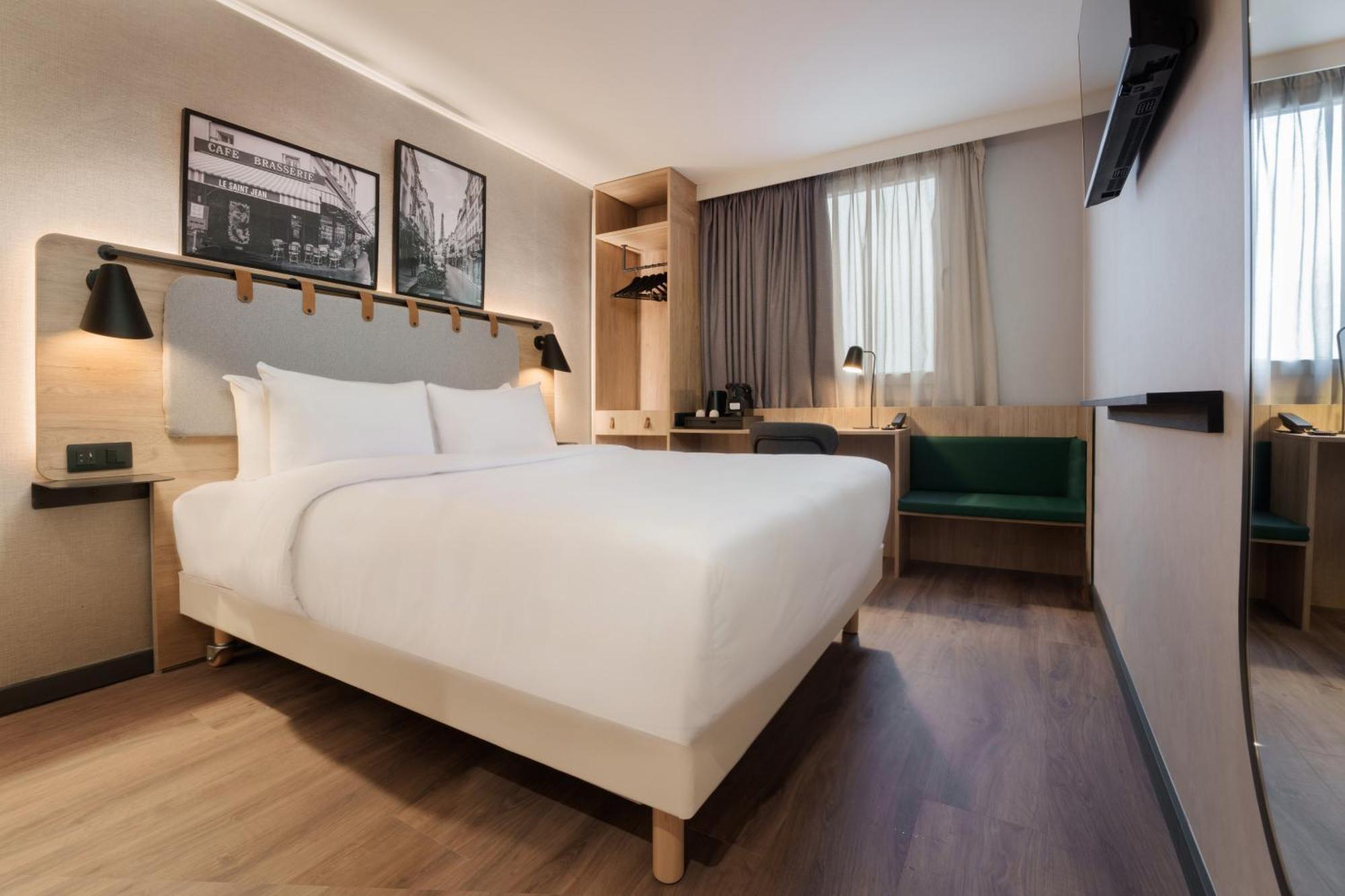 Superior Queen Room