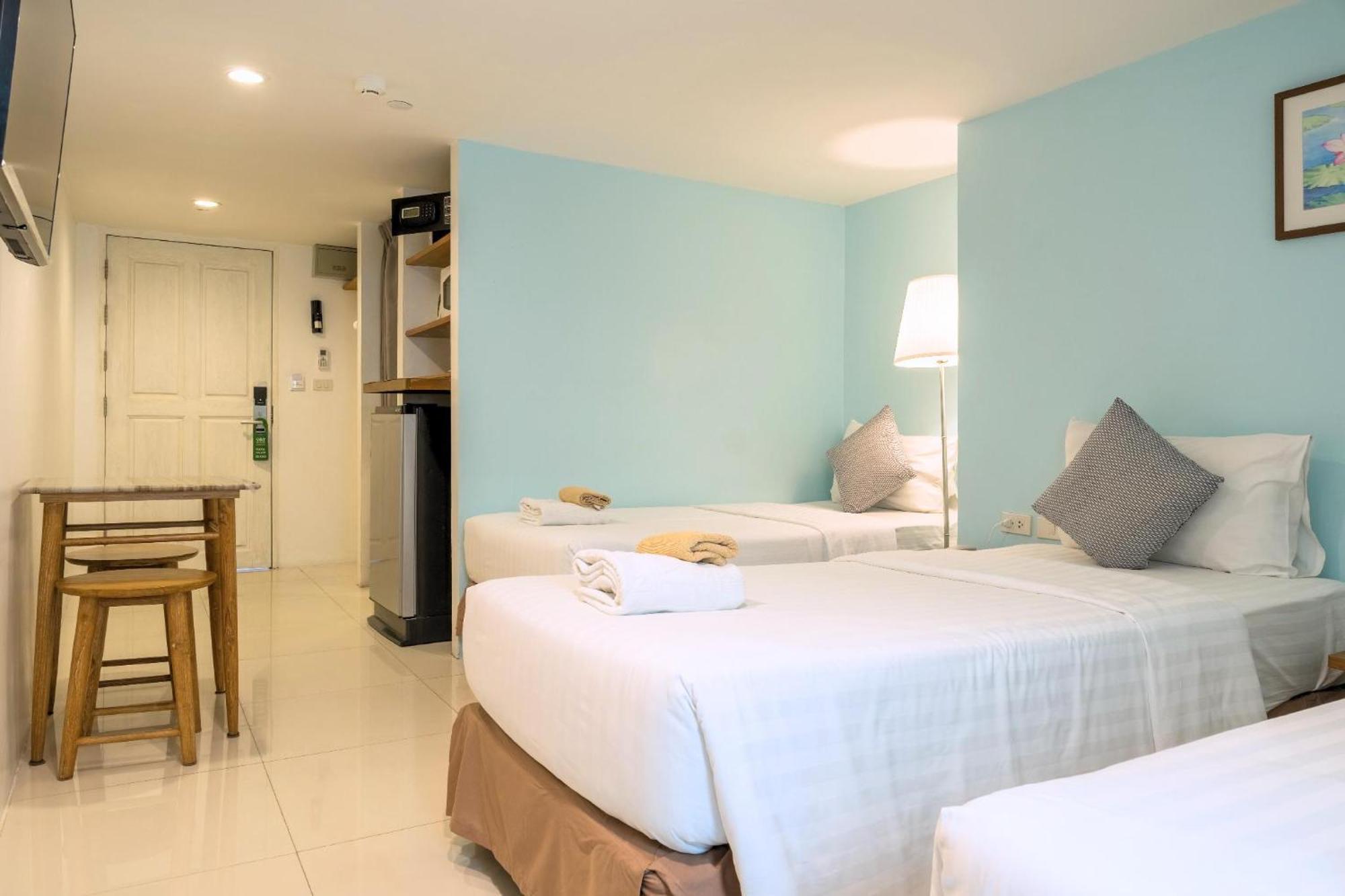 Triple-bed Studio,1742807742:JPEG