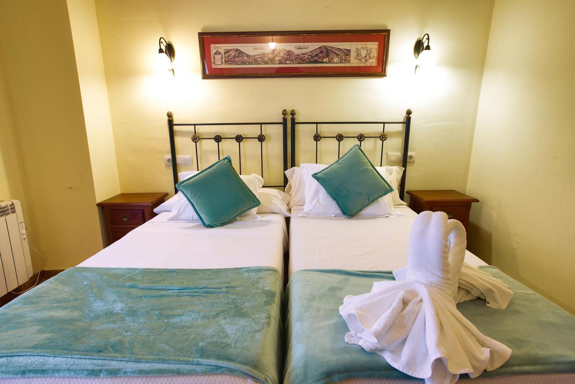 Double or Twin Room,1742806542:JPEG