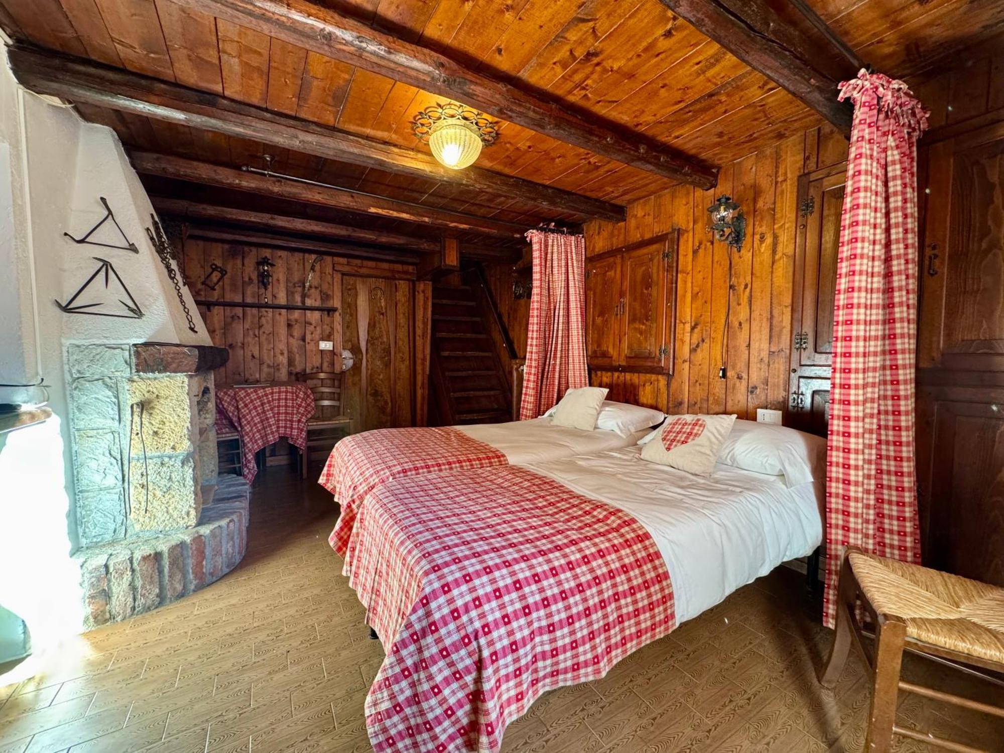 Duplex Quadruple Room