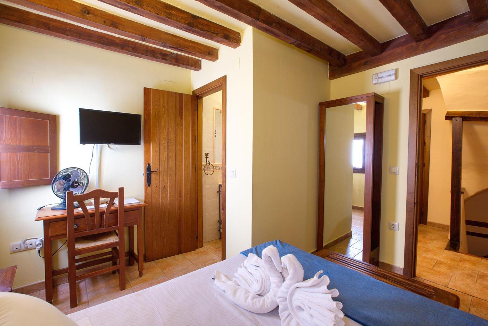 Double Room,1742806666:JPEG