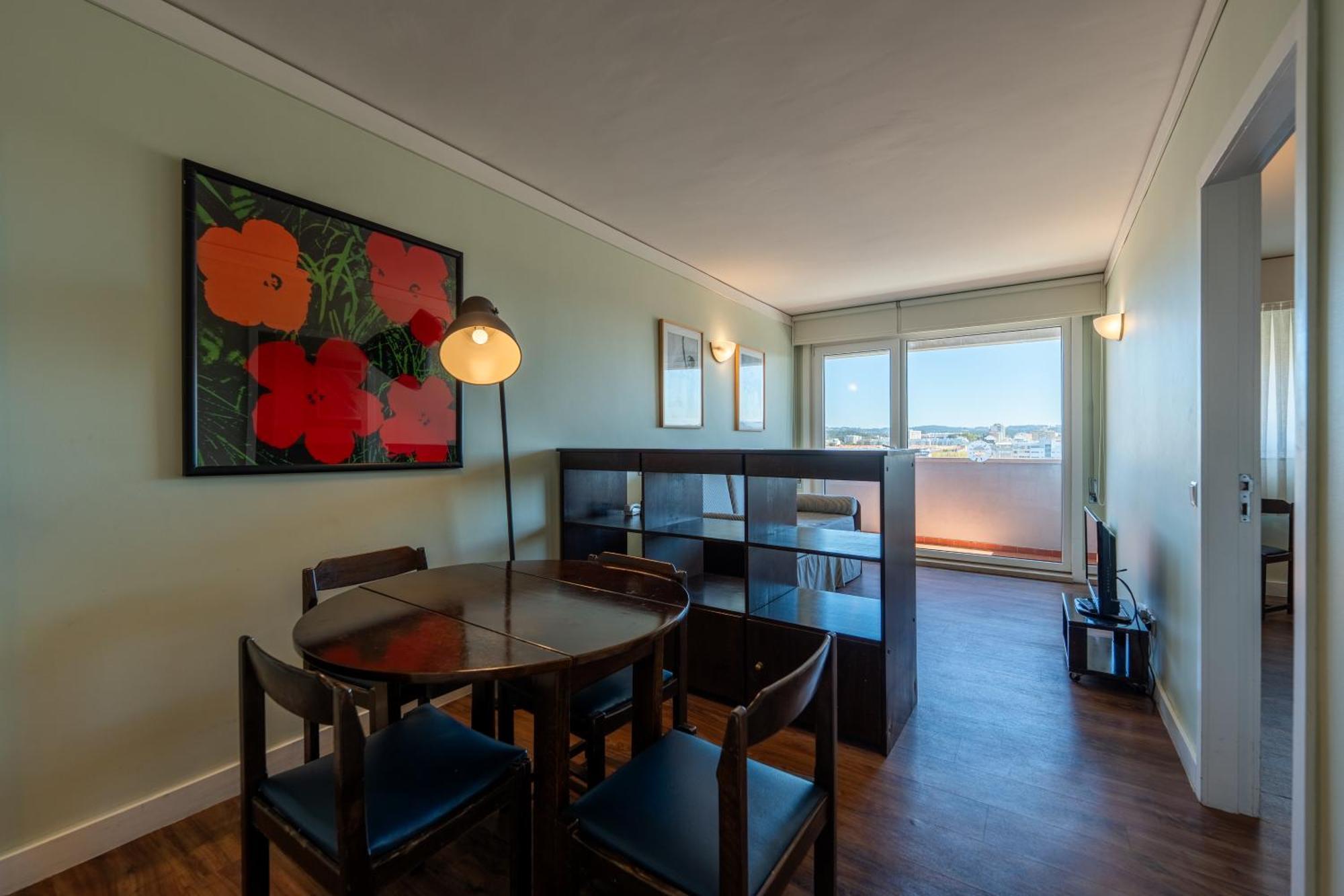 One-Bedroom Apartment with City View (3 Adults),1742811415:JPEG