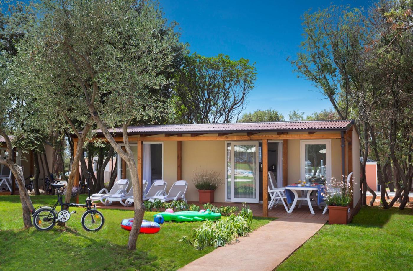 Standard Mobile Home Shared Pool